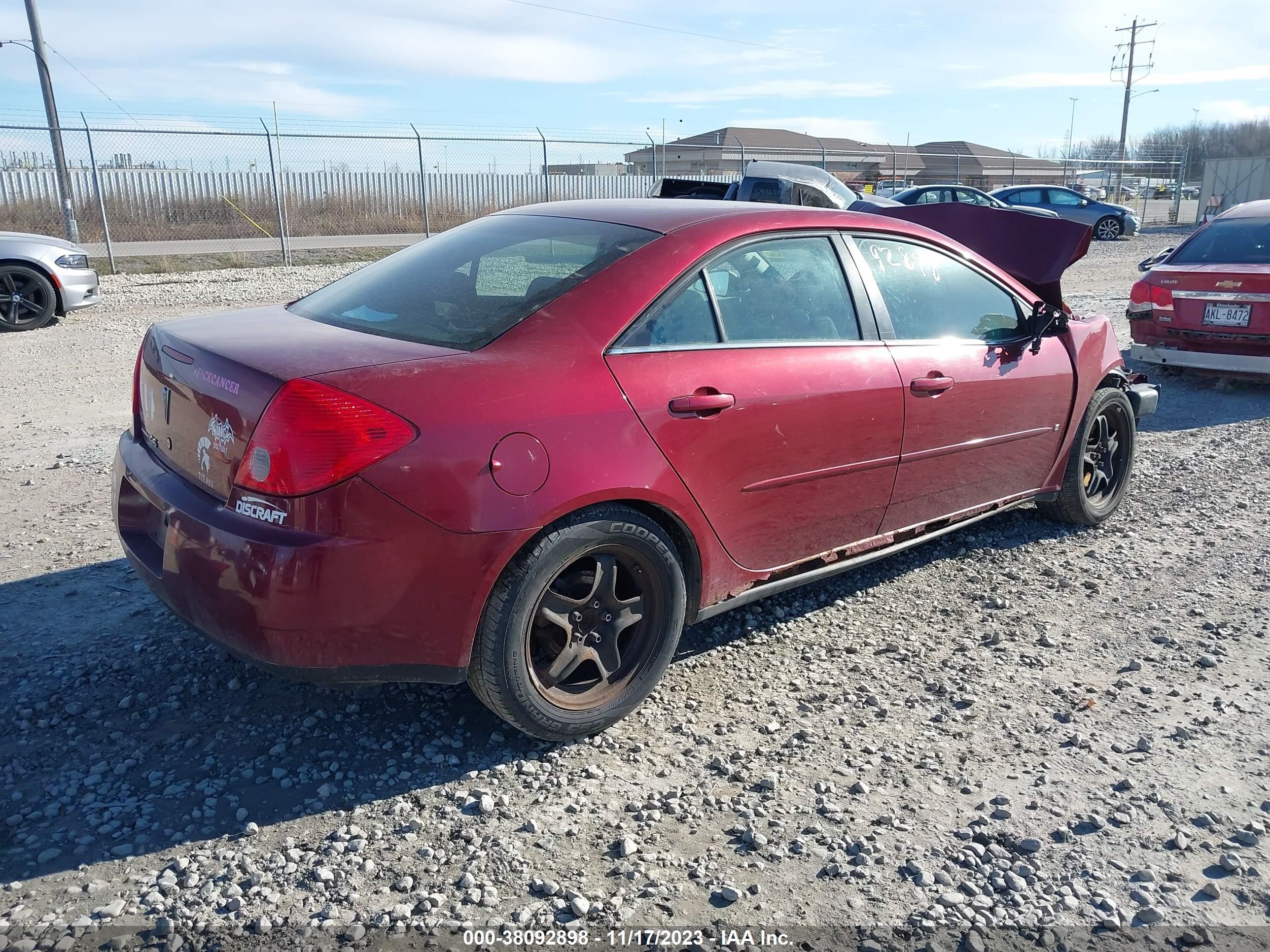 Photo 3 VIN: 1G2ZG57B384158252 - PONTIAC G6 