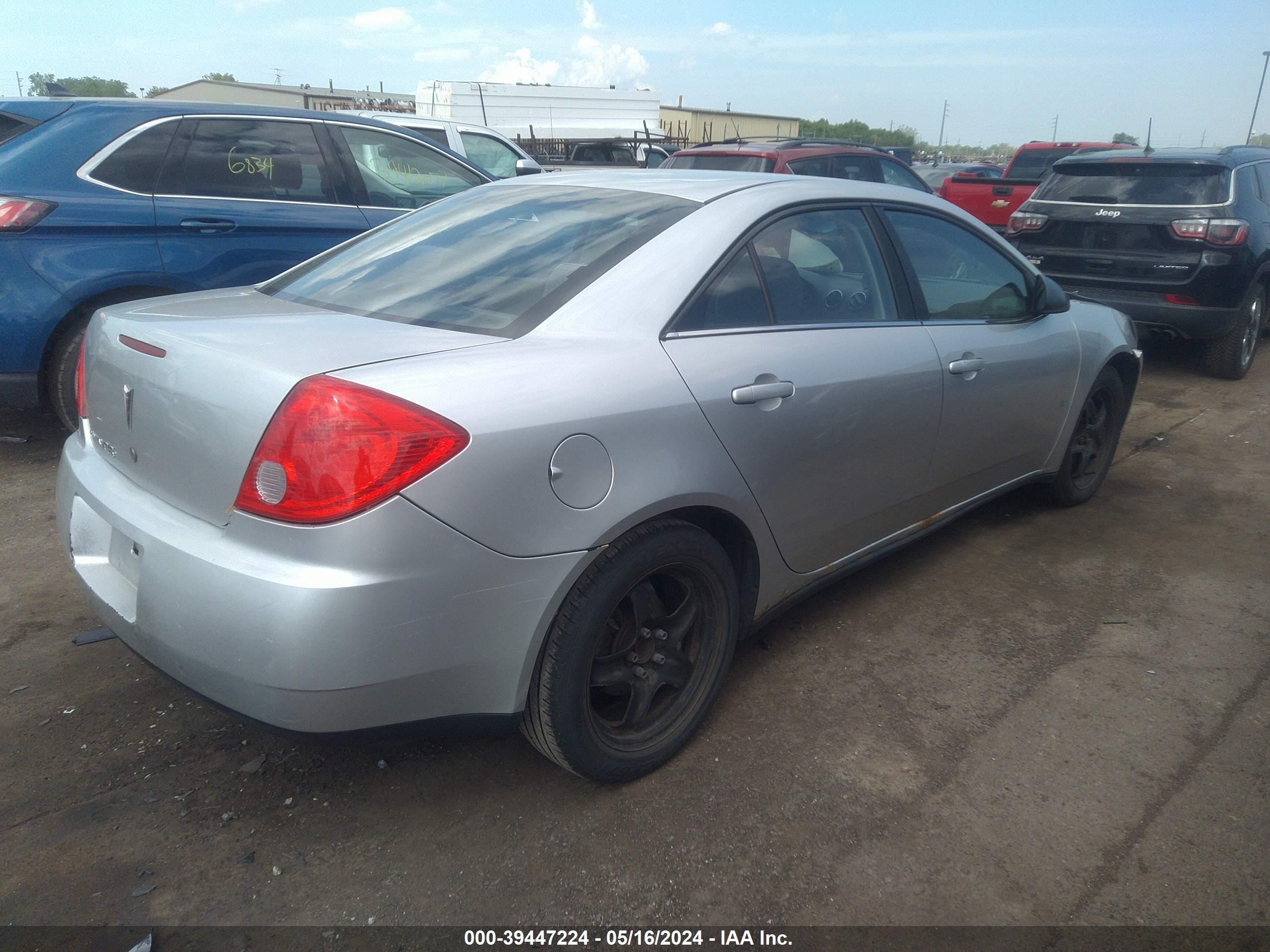 Photo 3 VIN: 1G2ZG57B394136592 - PONTIAC G6 