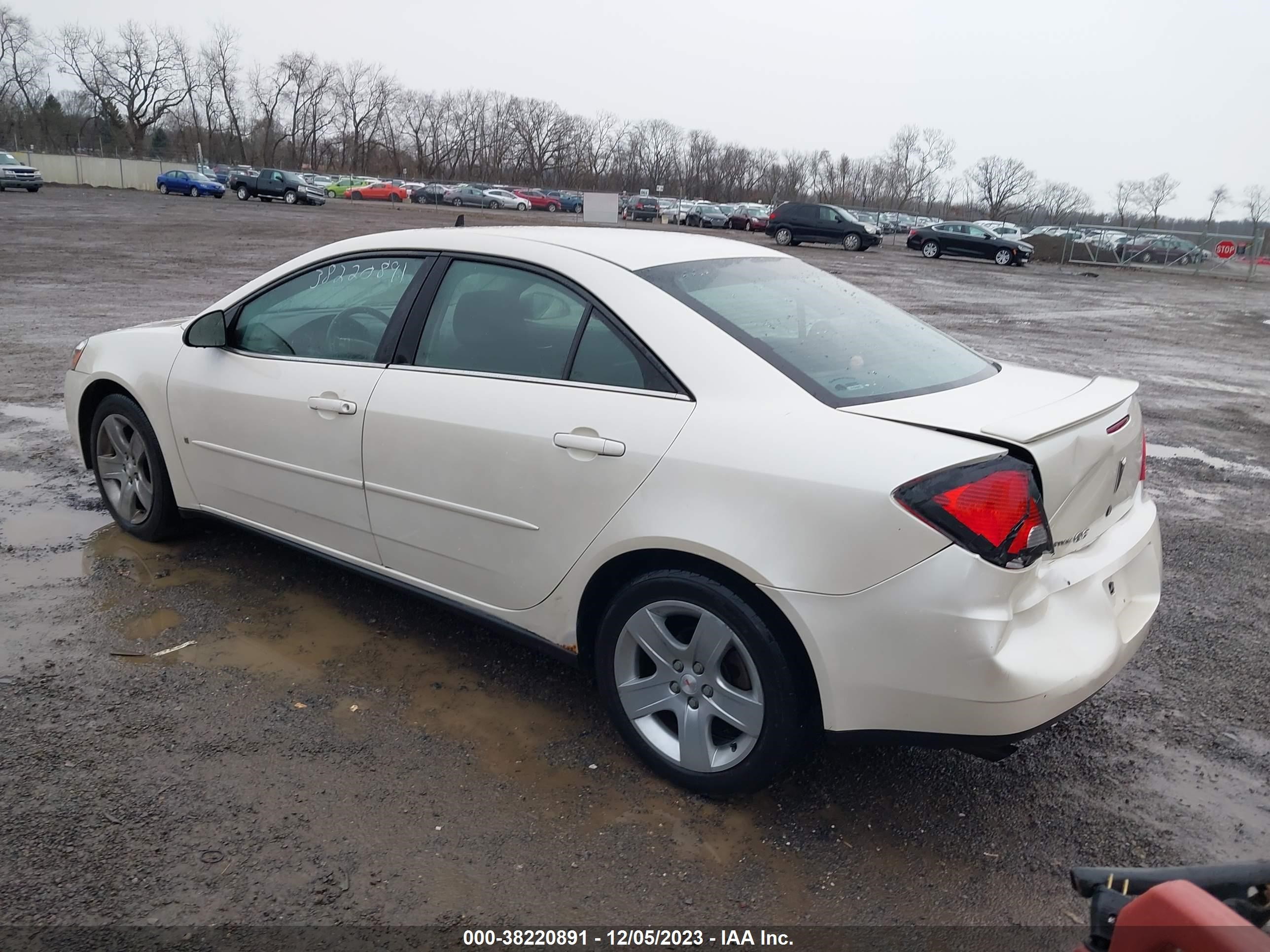 Photo 2 VIN: 1G2ZG57B394194654 - PONTIAC G6 