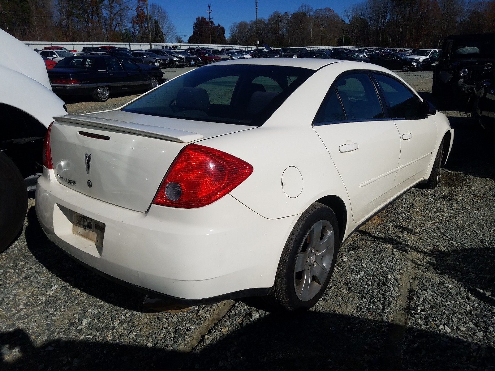 Photo 3 VIN: 1G2ZG57B484187033 - PONTIAC G6 BASE 