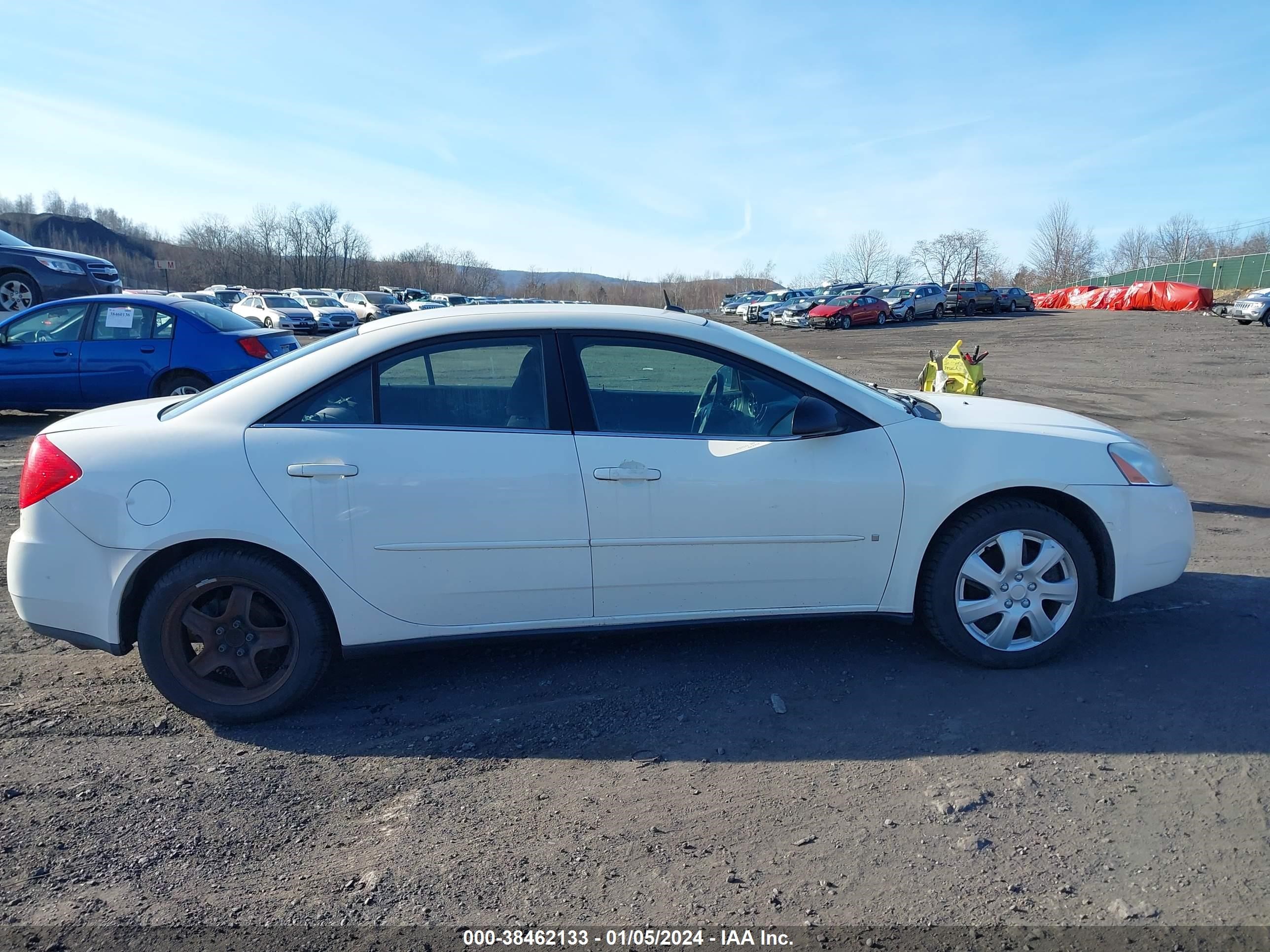 Photo 12 VIN: 1G2ZG57B484208219 - PONTIAC G6 