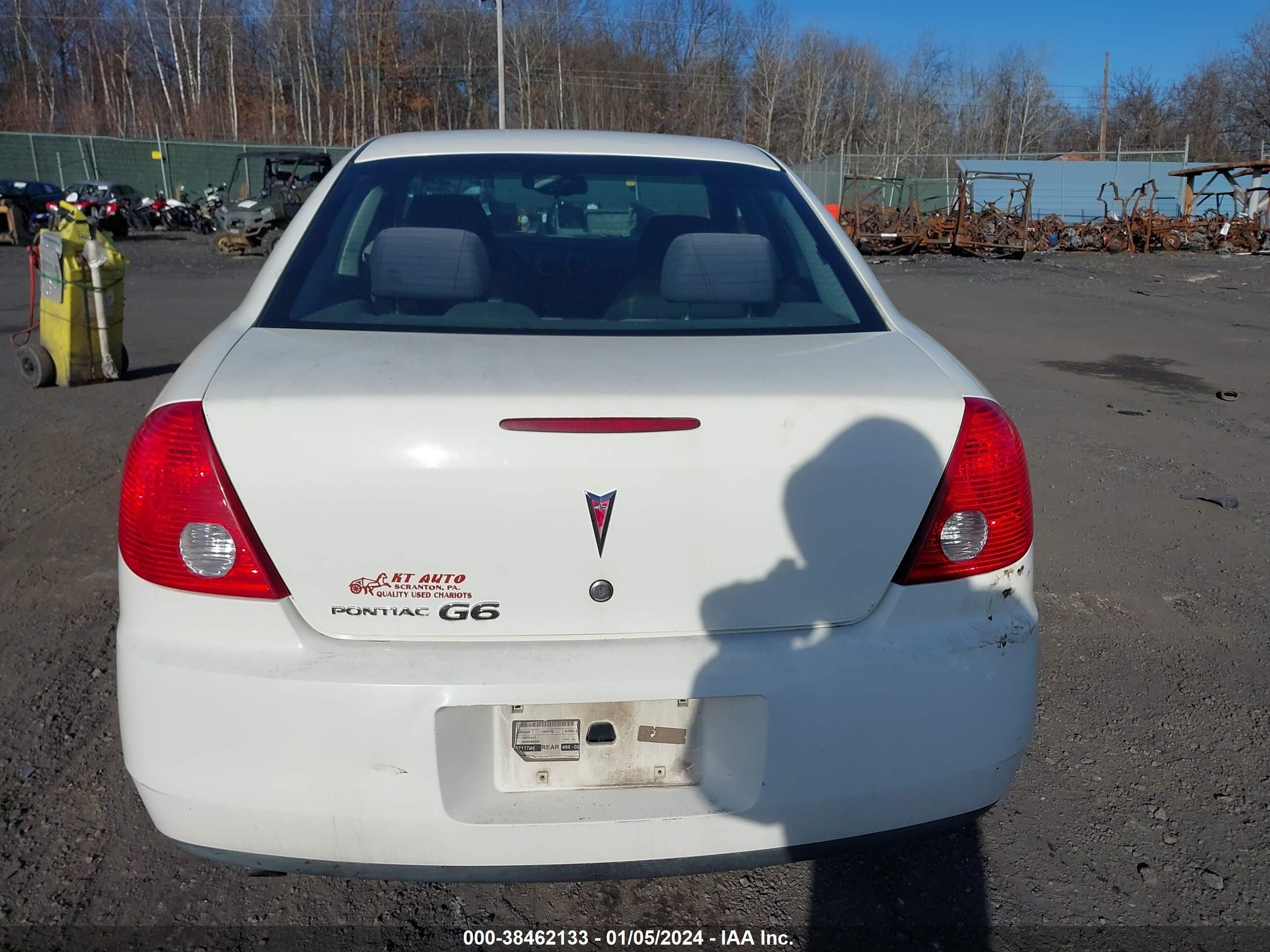 Photo 15 VIN: 1G2ZG57B484208219 - PONTIAC G6 