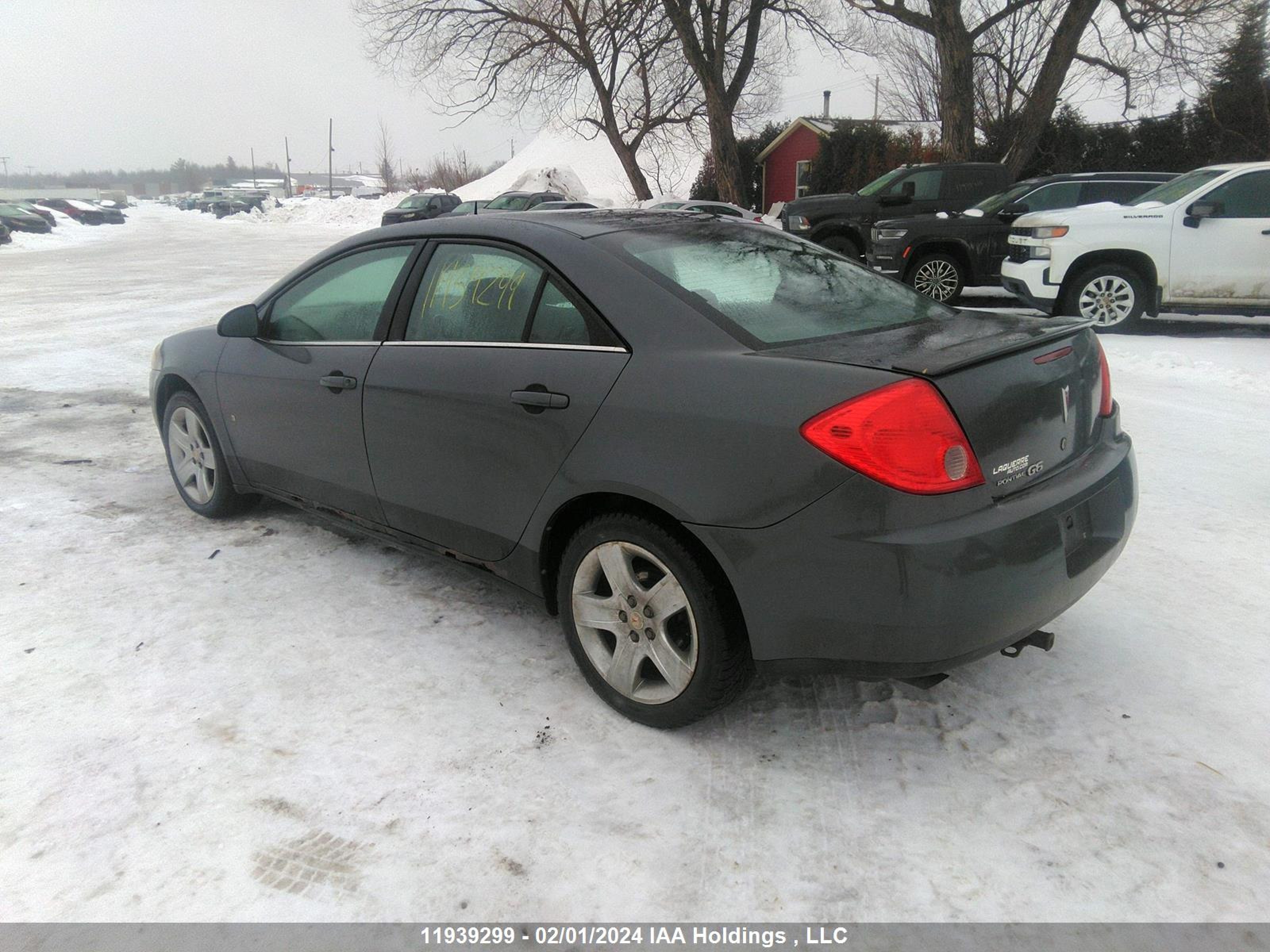 Photo 2 VIN: 1G2ZG57B584232447 - PONTIAC G6 