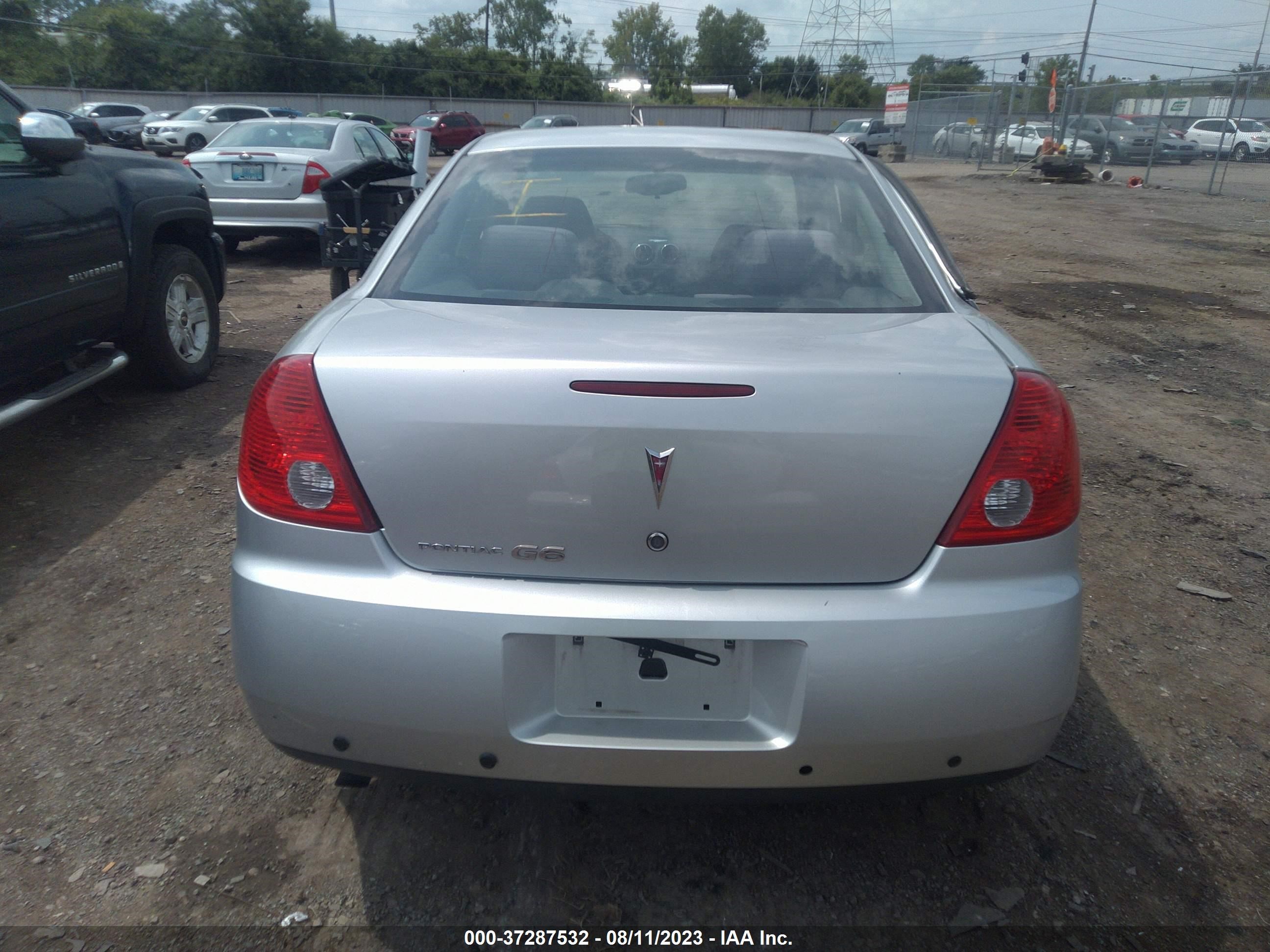 Photo 15 VIN: 1G2ZG57B694203010 - PONTIAC G6 