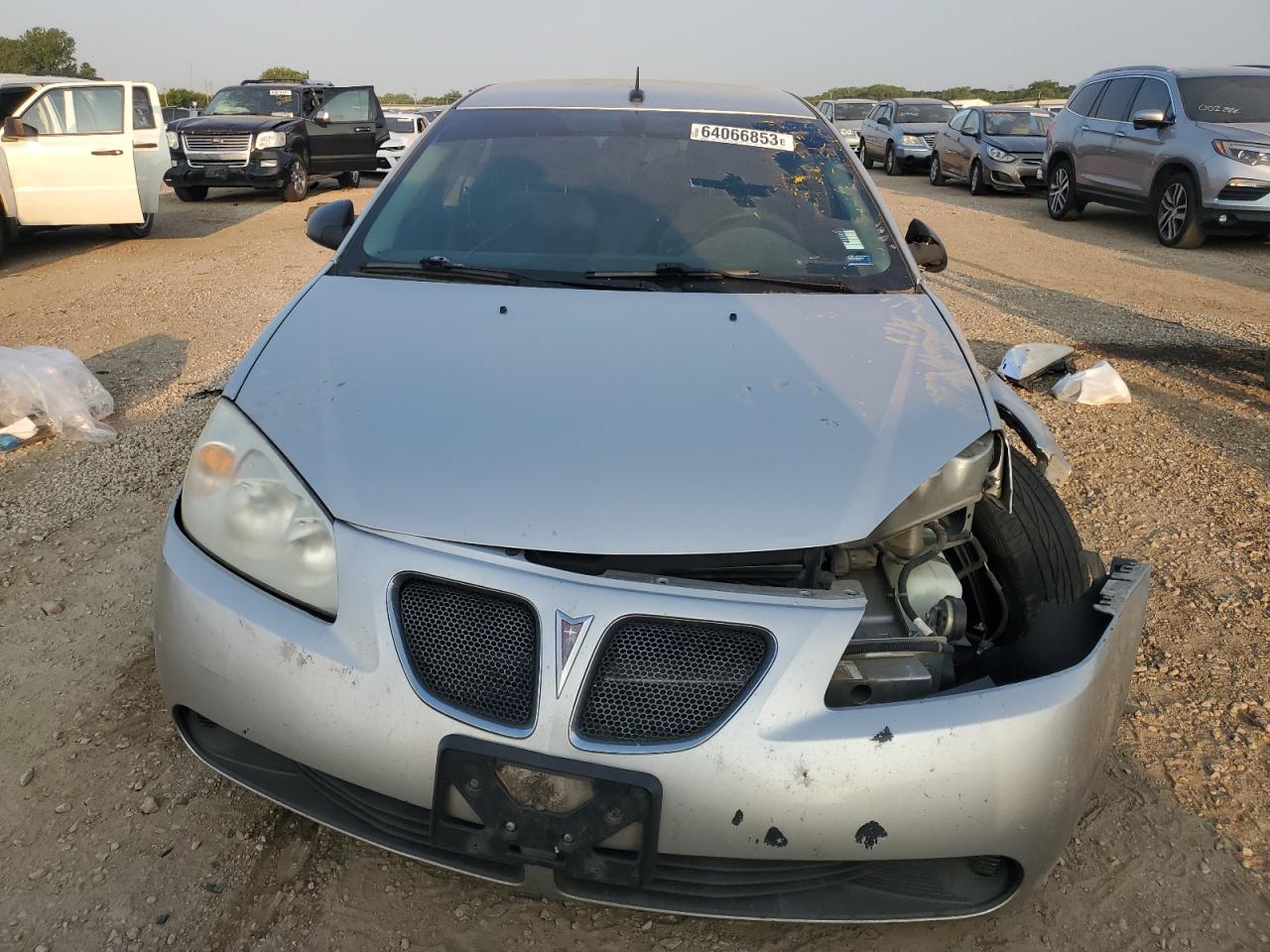 Photo 4 VIN: 1G2ZG57B784157380 - PONTIAC G6 