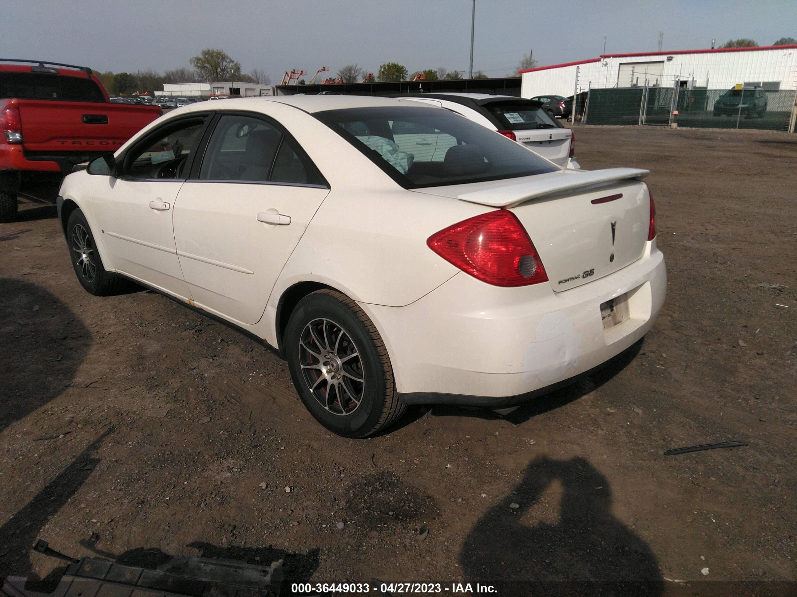 Photo 2 VIN: 1G2ZG57B884225055 - PONTIAC G6 