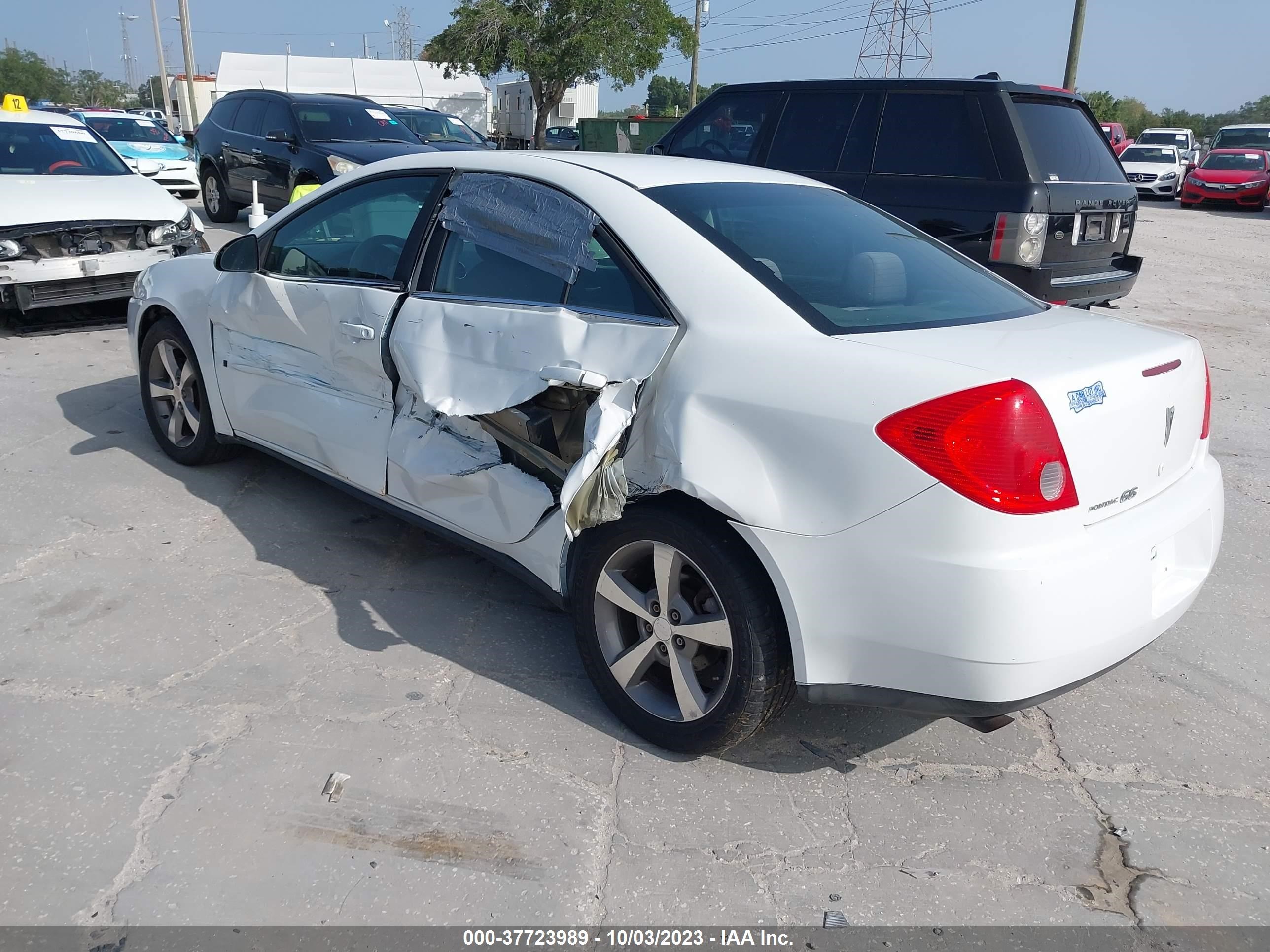 Photo 2 VIN: 1G2ZG57B894153954 - PONTIAC G6 