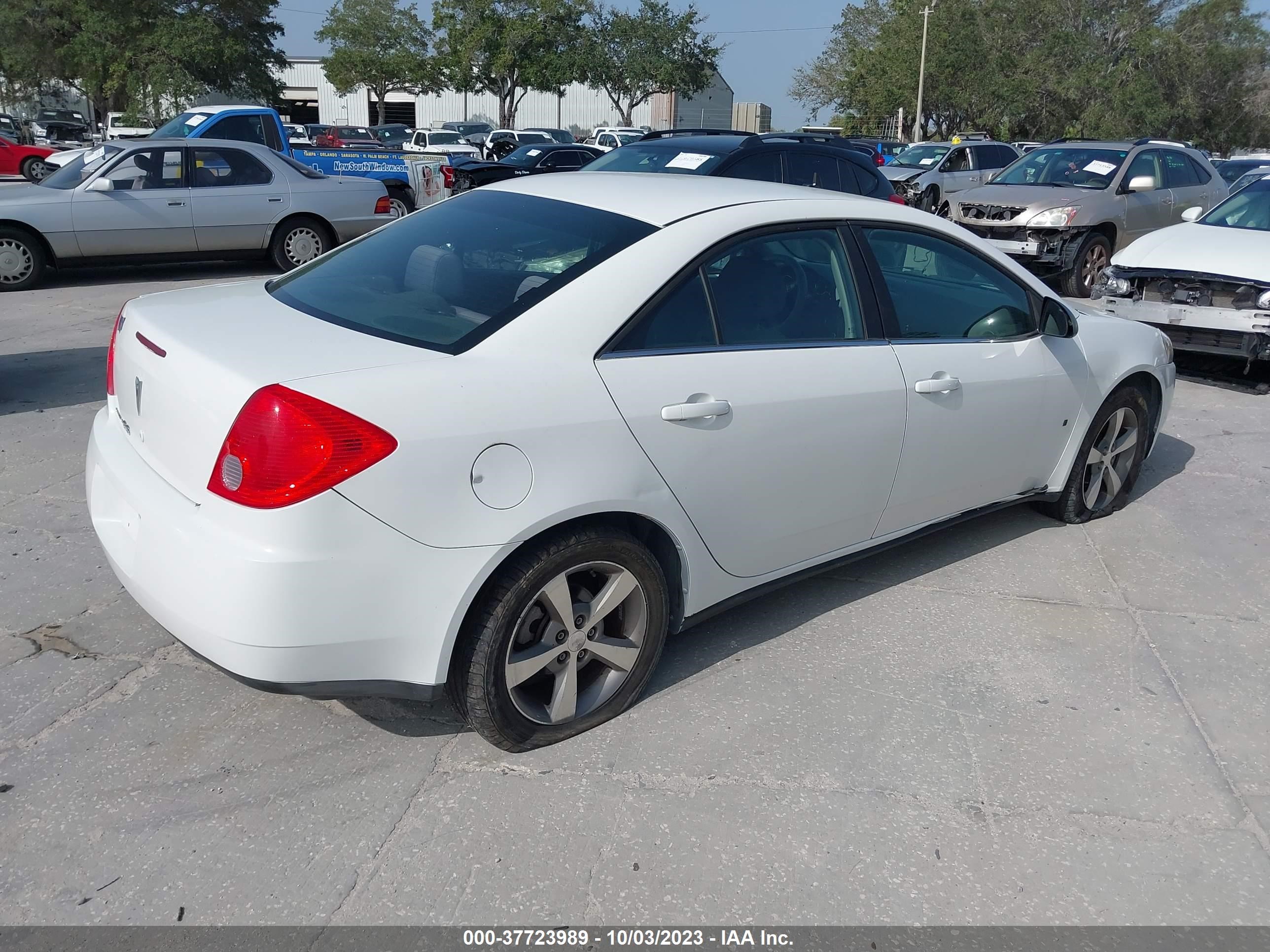 Photo 3 VIN: 1G2ZG57B894153954 - PONTIAC G6 