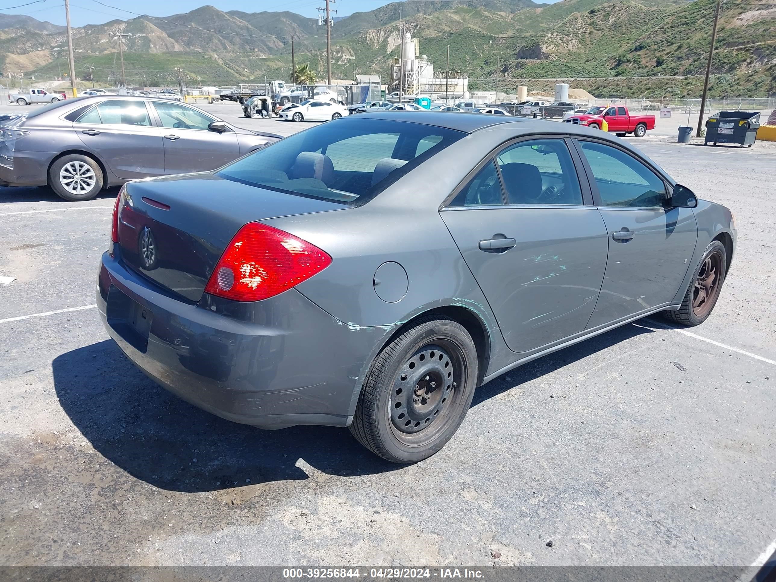 Photo 3 VIN: 1G2ZG57B984145490 - PONTIAC G6 