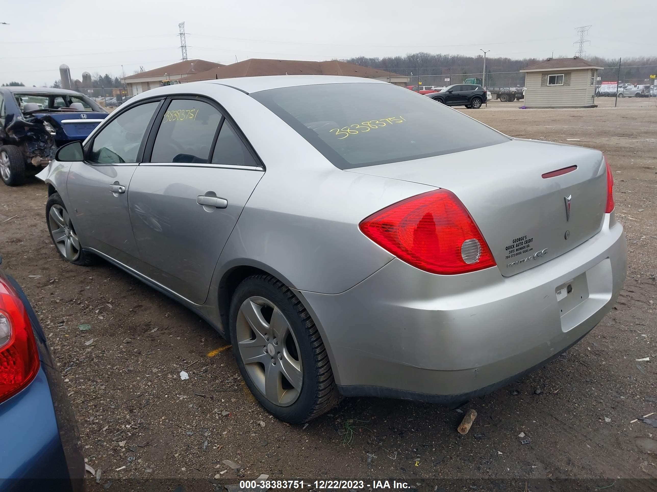 Photo 2 VIN: 1G2ZG57B984232113 - PONTIAC G6 