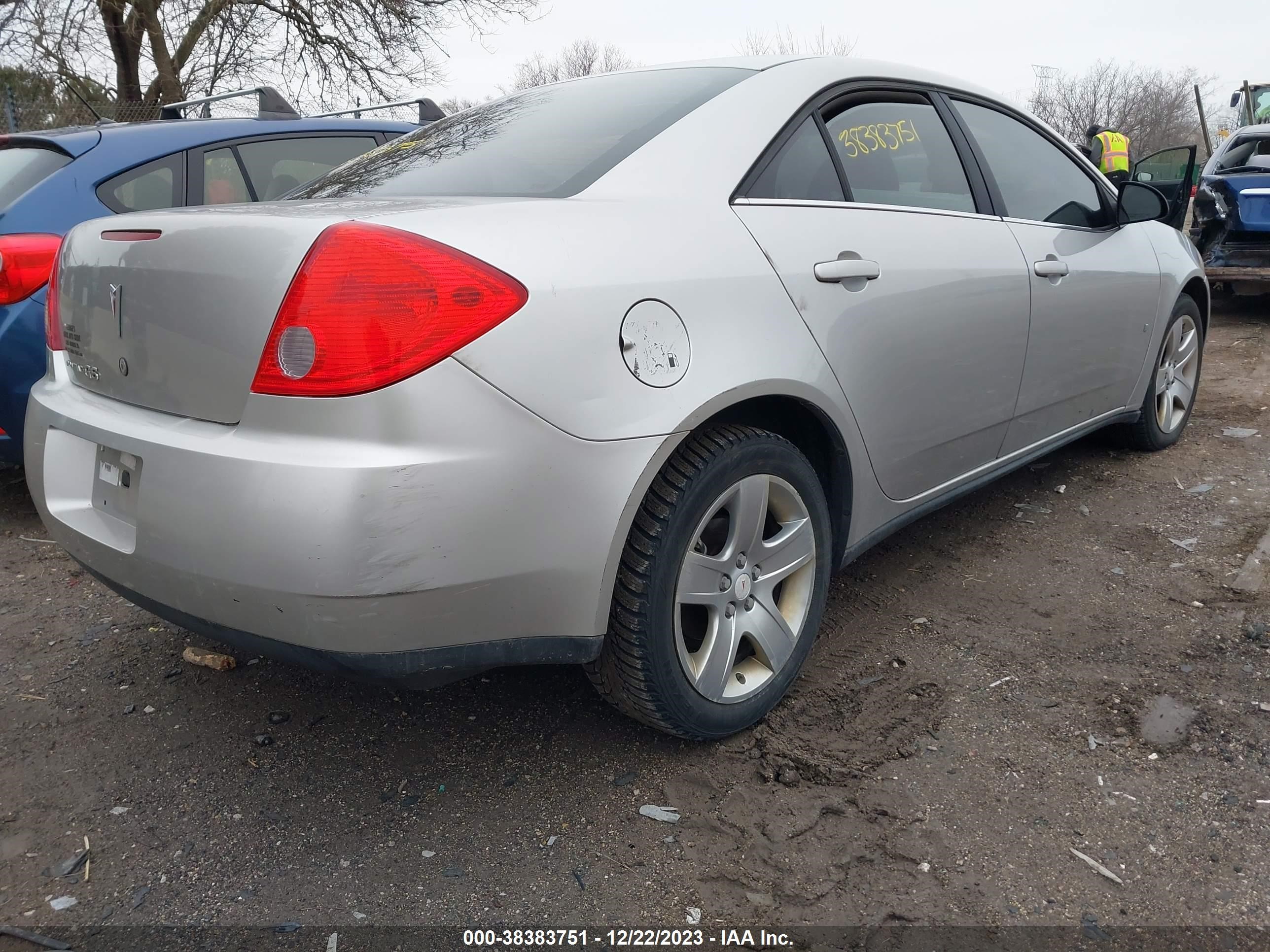 Photo 3 VIN: 1G2ZG57B984232113 - PONTIAC G6 