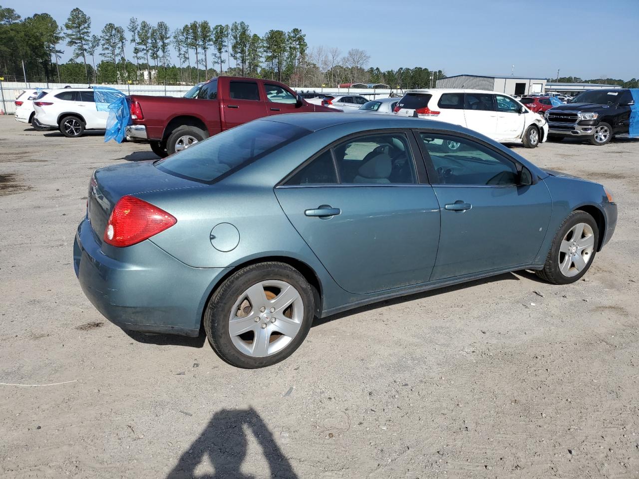 Photo 2 VIN: 1G2ZG57B994132966 - PONTIAC G6 