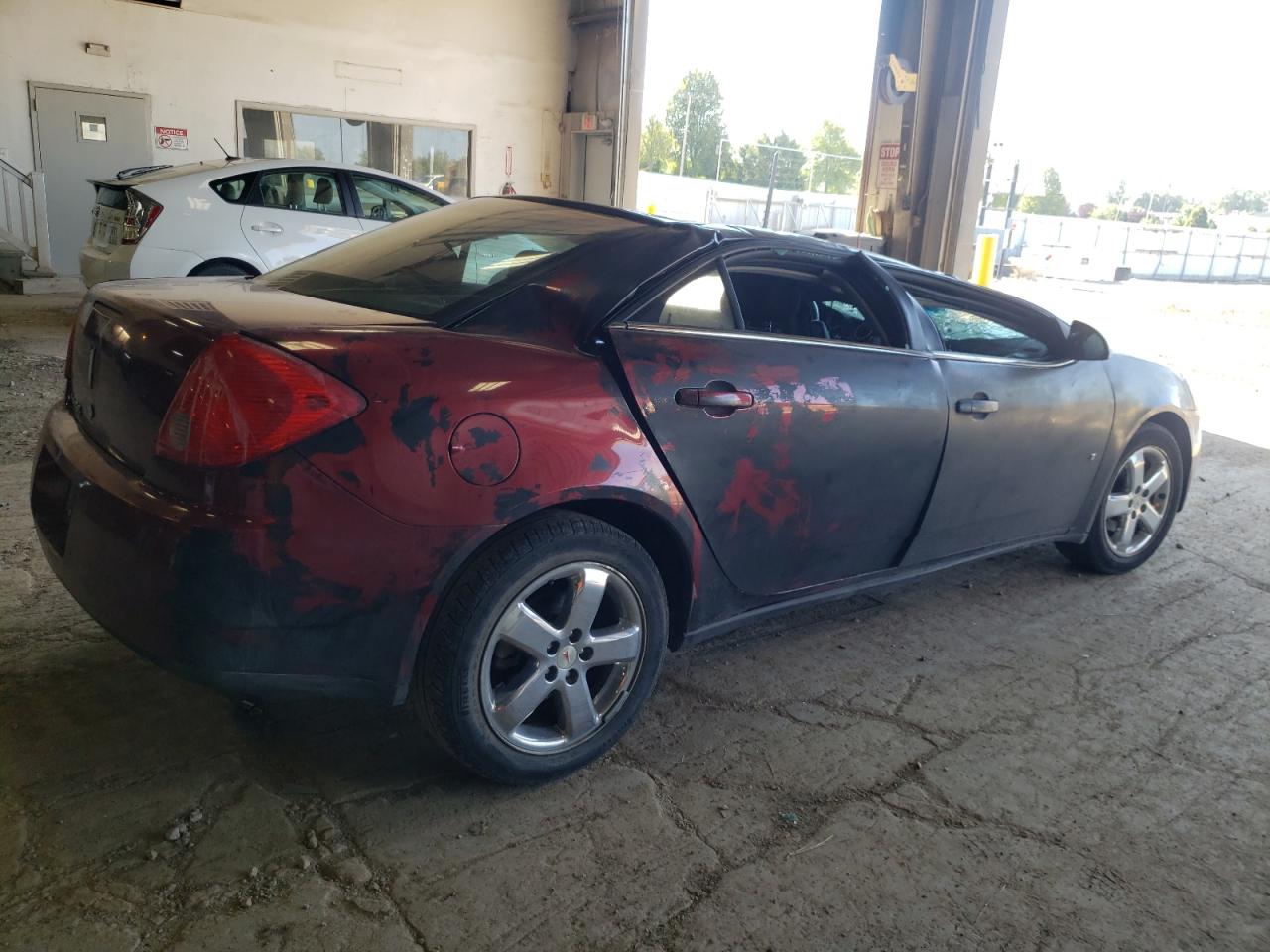 Photo 2 VIN: 1G2ZG57B994195372 - PONTIAC G6 