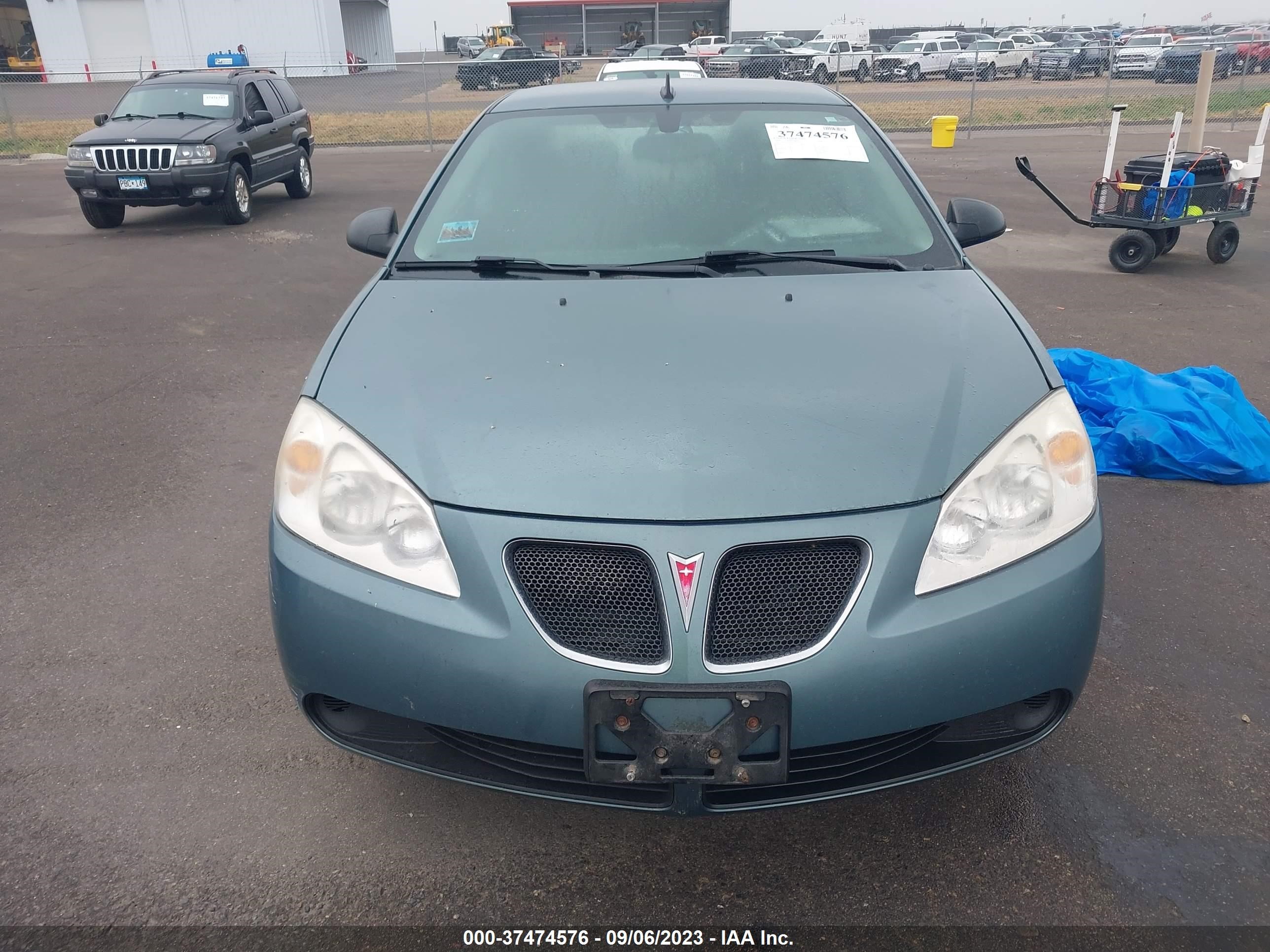 Photo 10 VIN: 1G2ZG57BX94110975 - PONTIAC G6 