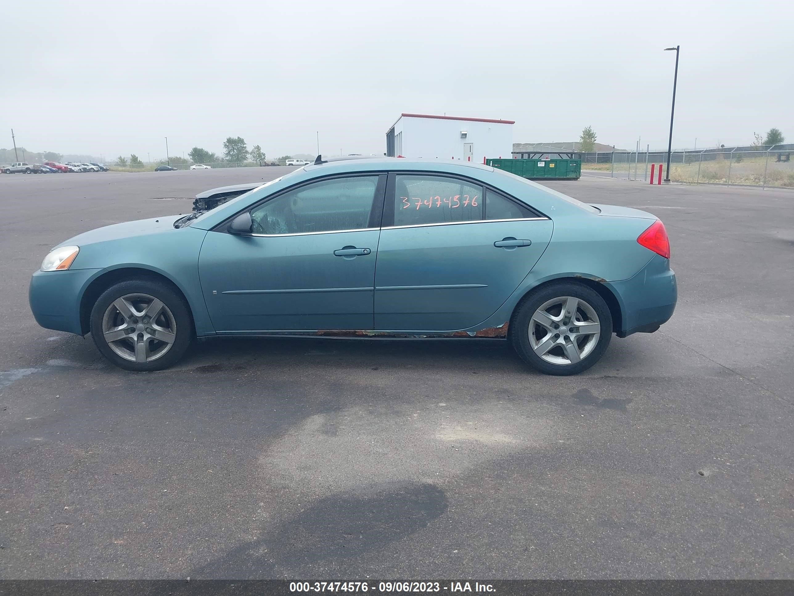 Photo 12 VIN: 1G2ZG57BX94110975 - PONTIAC G6 