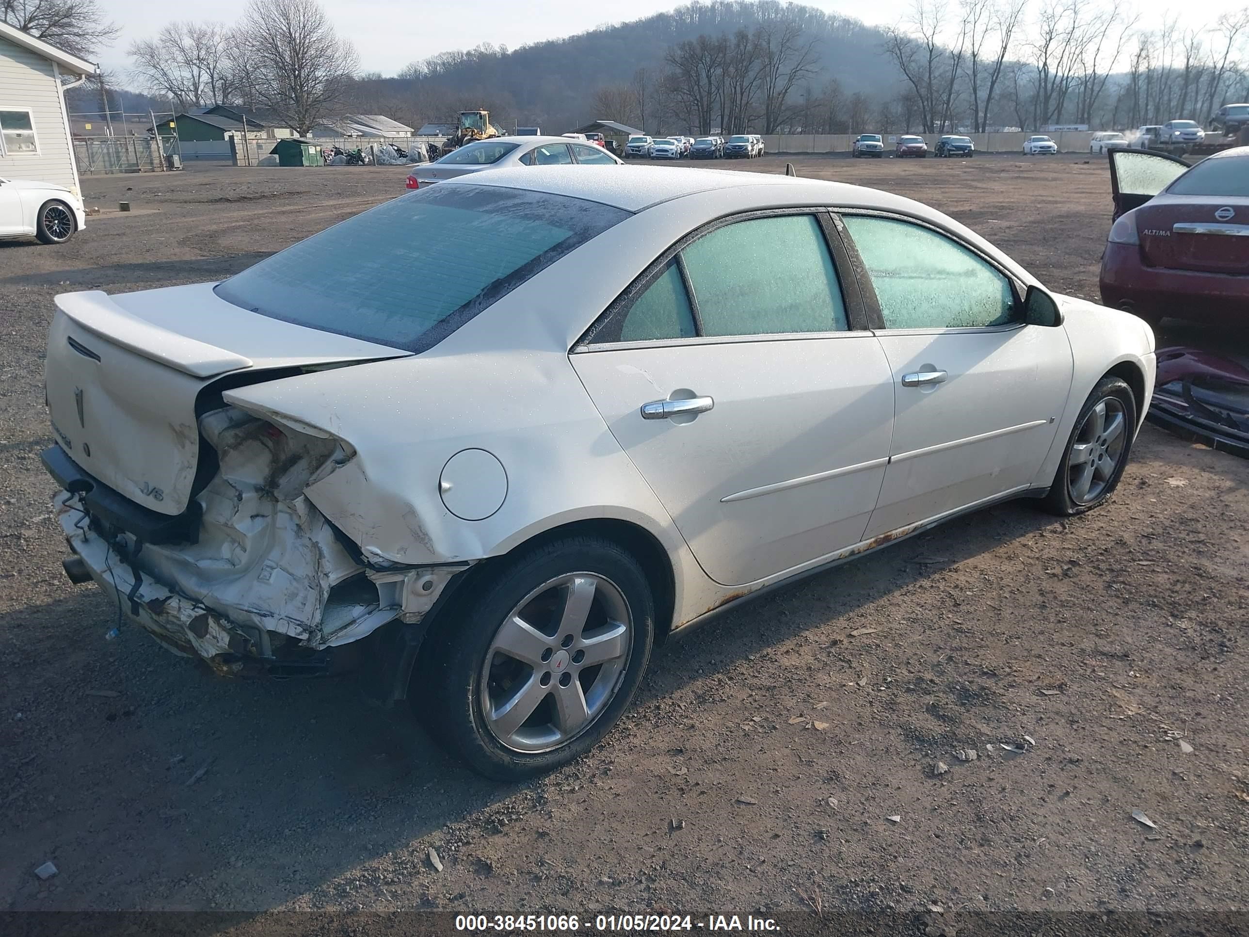 Photo 3 VIN: 1G2ZG57N094124054 - PONTIAC G6 