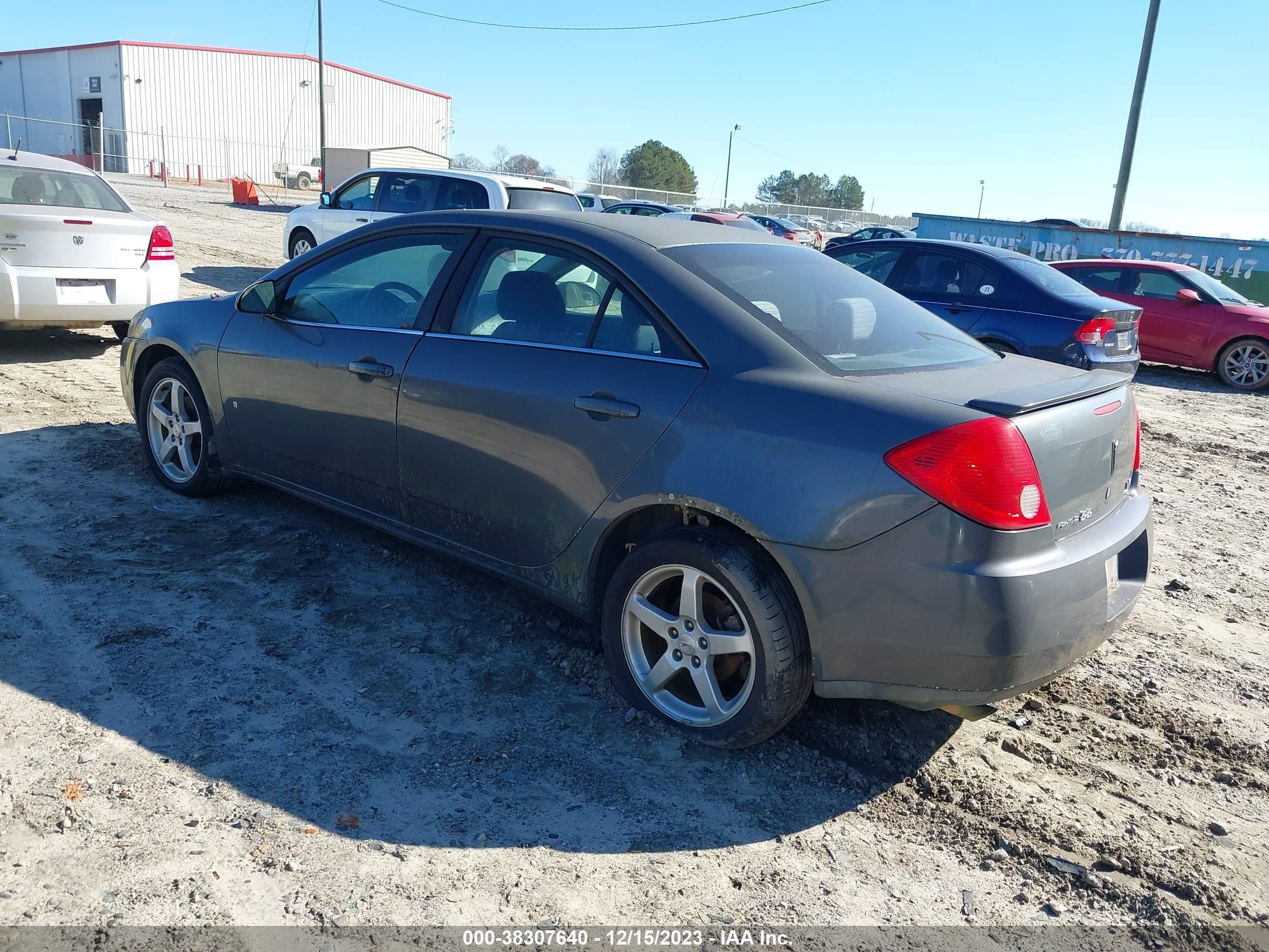 Photo 2 VIN: 1G2ZG57N384261147 - PONTIAC G6 