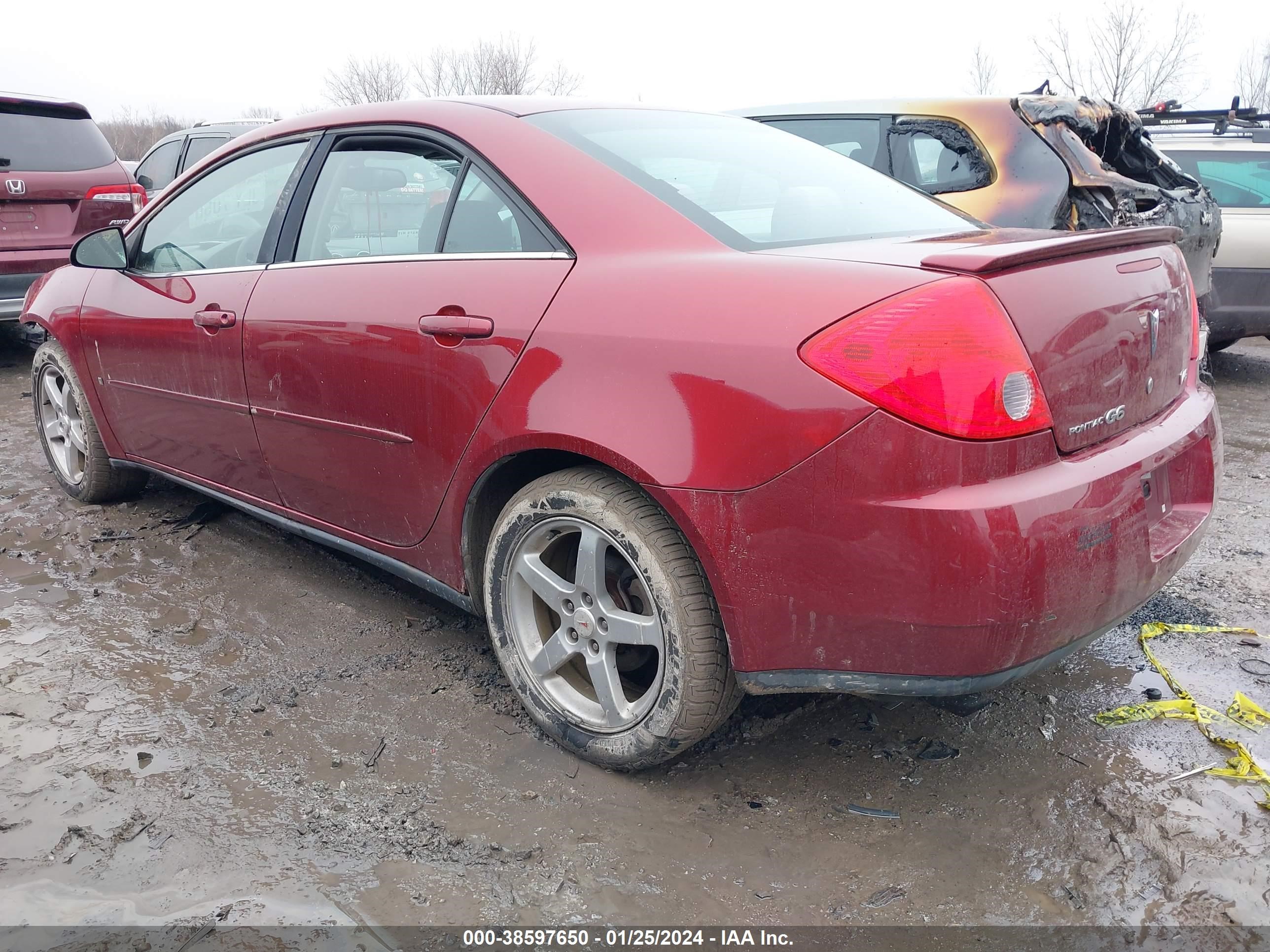 Photo 2 VIN: 1G2ZG57N494117236 - PONTIAC G6 