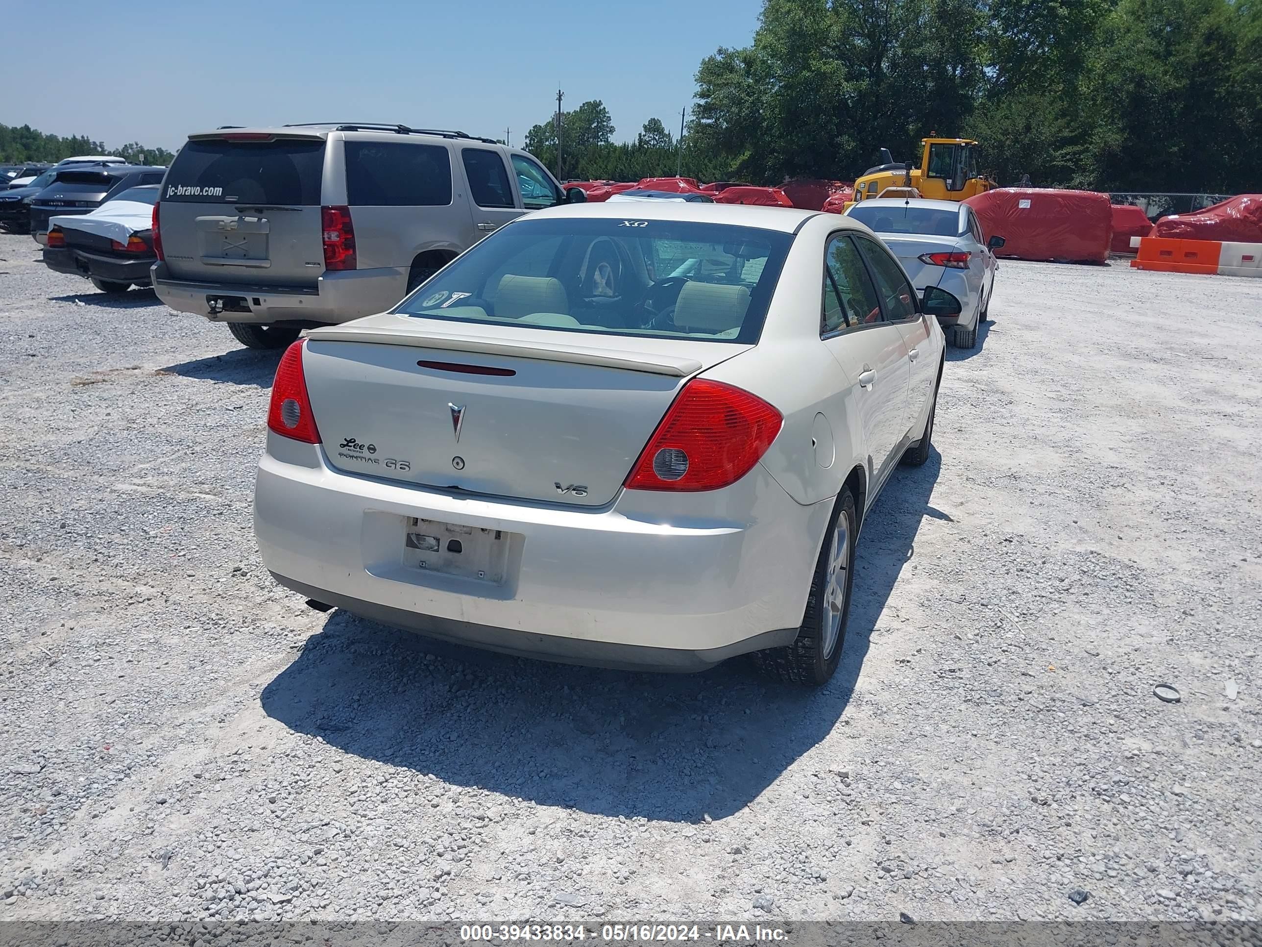 Photo 3 VIN: 1G2ZG57N584274174 - PONTIAC G6 