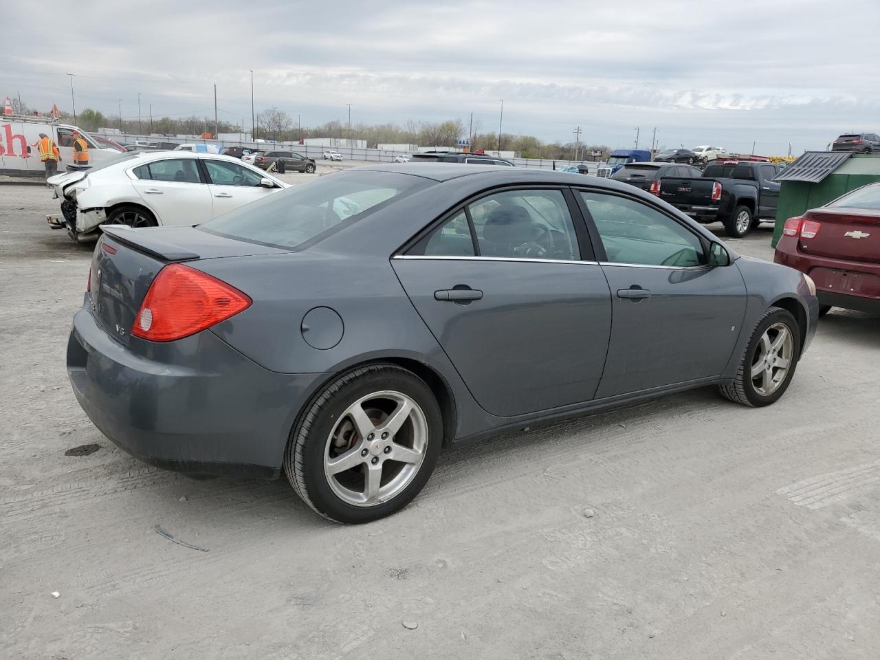 Photo 2 VIN: 1G2ZG57N684146008 - PONTIAC G6 