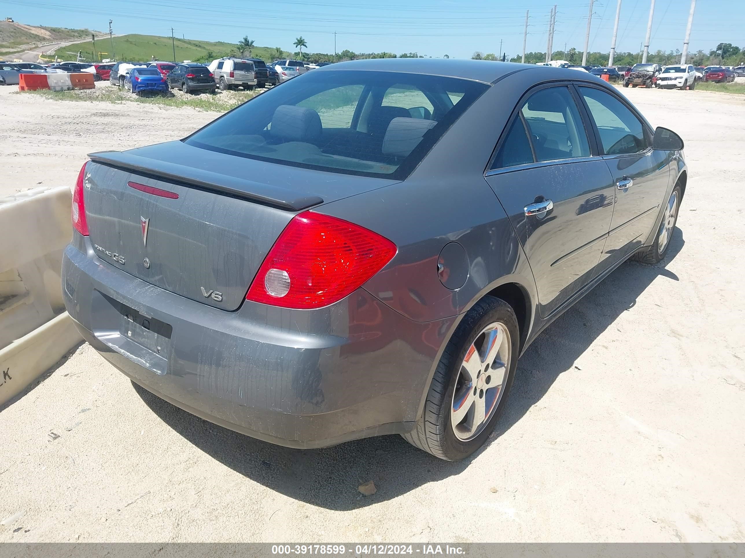 Photo 3 VIN: 1G2ZG57N684308574 - PONTIAC G6 