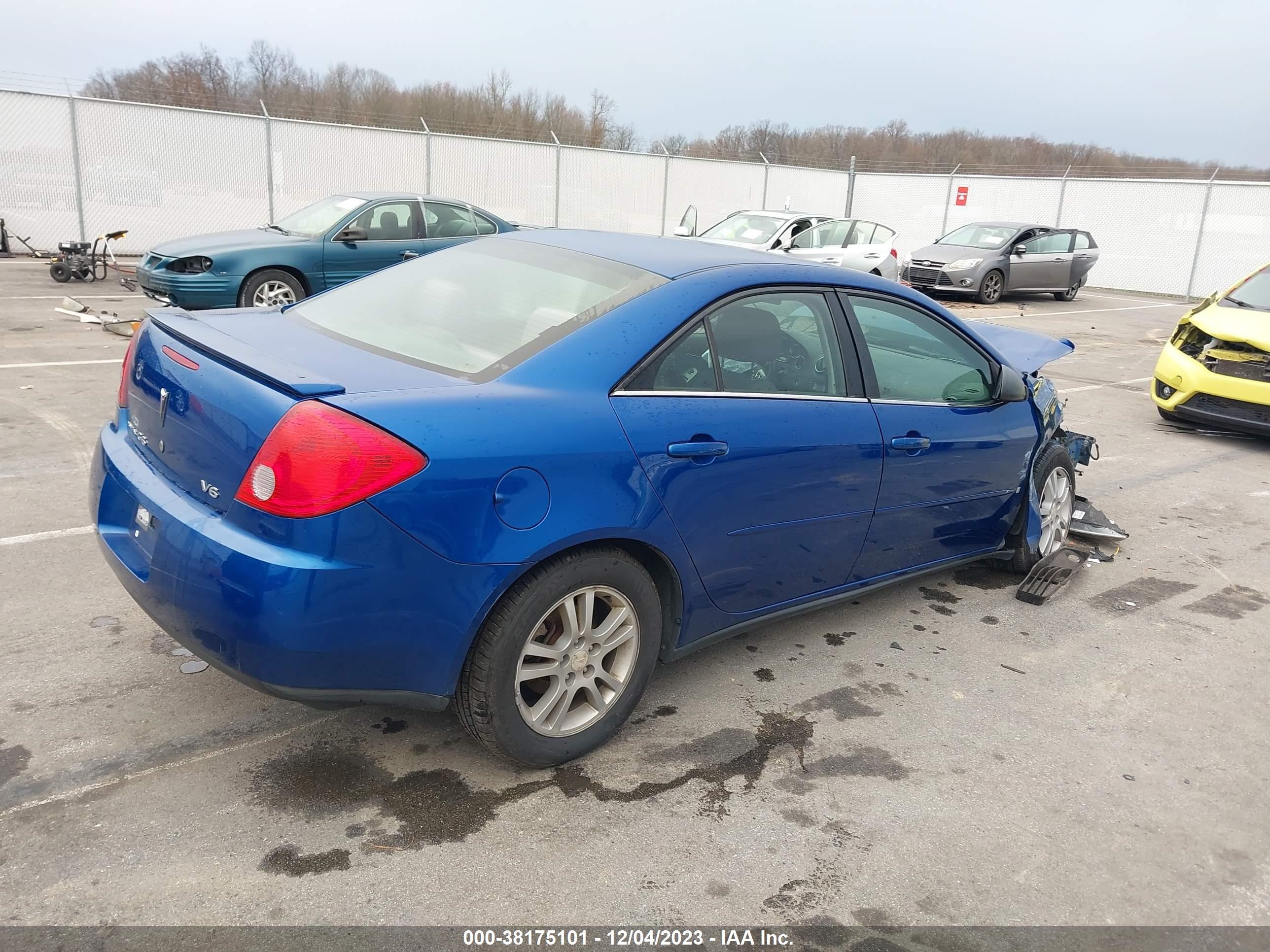 Photo 3 VIN: 1G2ZG57N774238209 - PONTIAC G6 