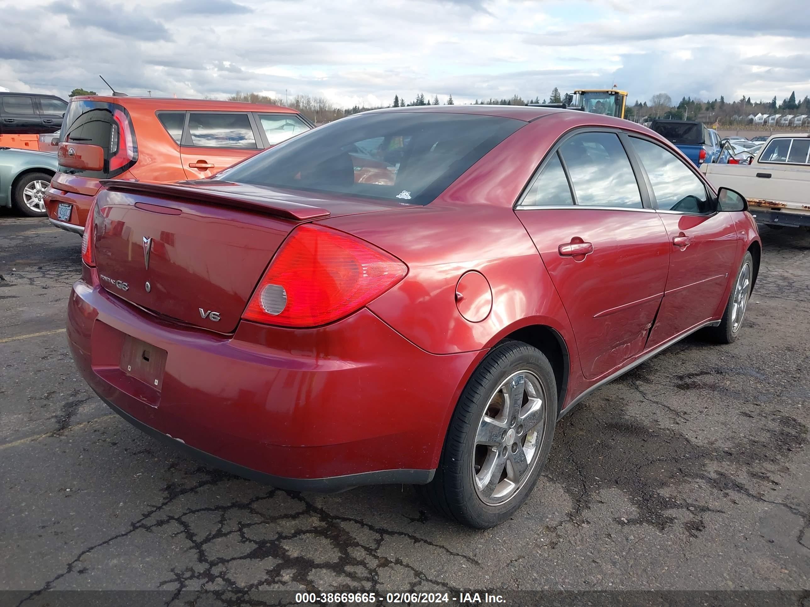 Photo 3 VIN: 1G2ZG57N784119528 - PONTIAC G6 