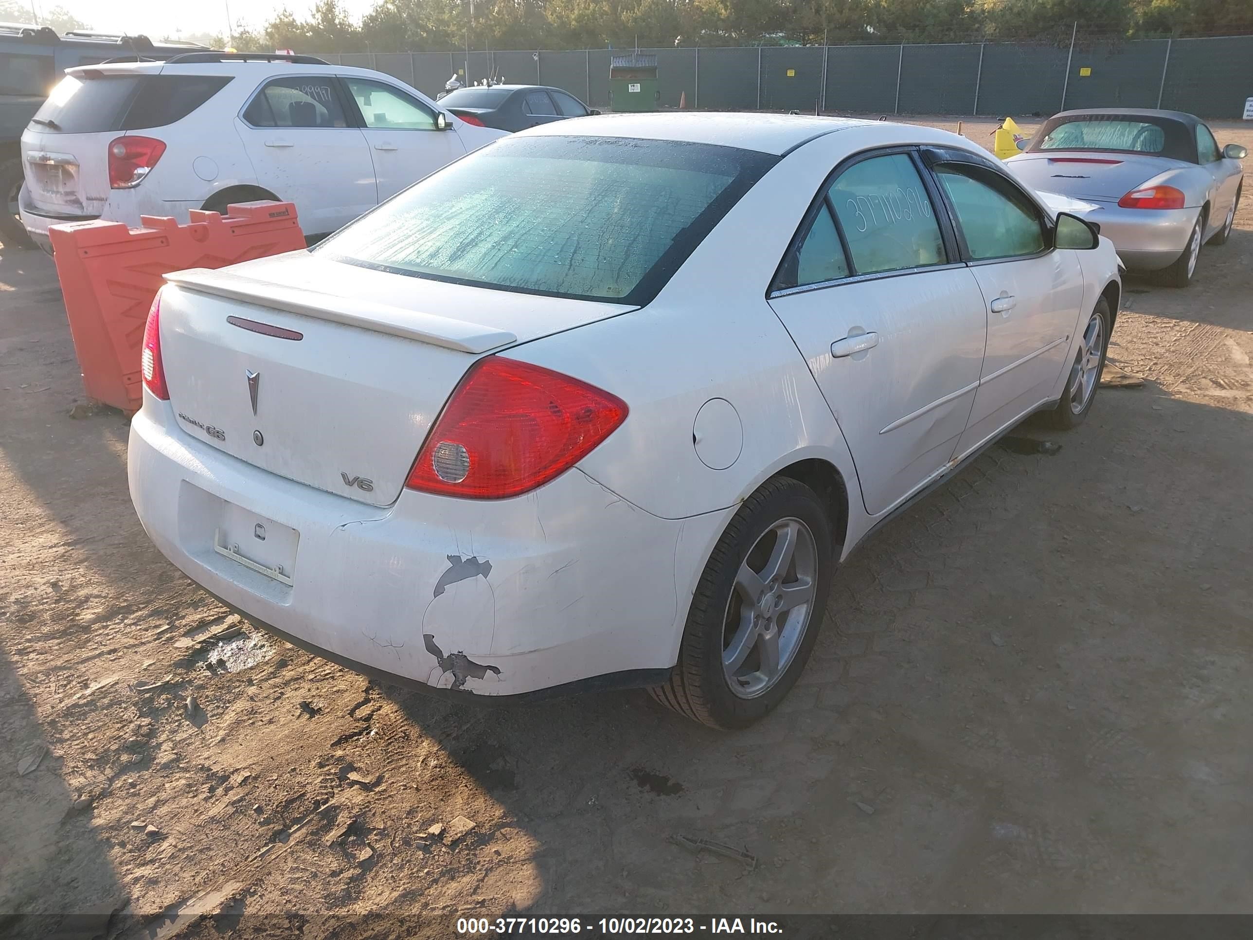 Photo 3 VIN: 1G2ZG57N784158989 - PONTIAC G6 