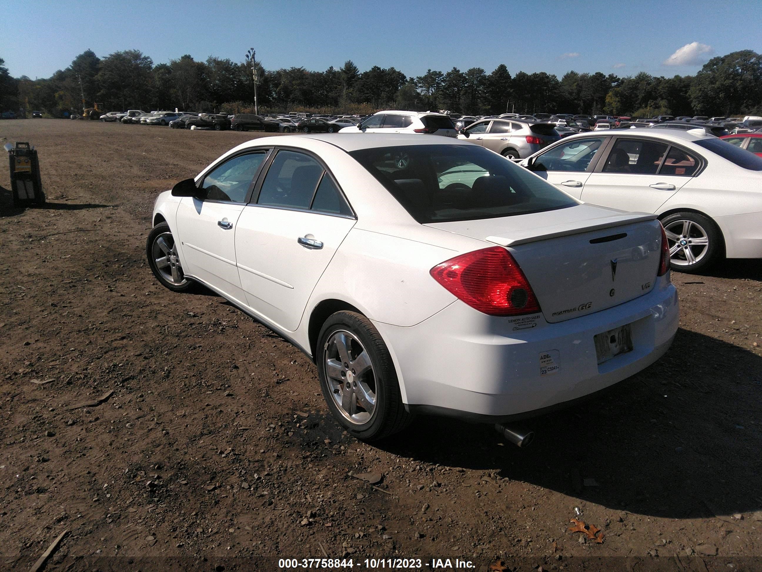 Photo 2 VIN: 1G2ZG57N994181126 - PONTIAC G6 