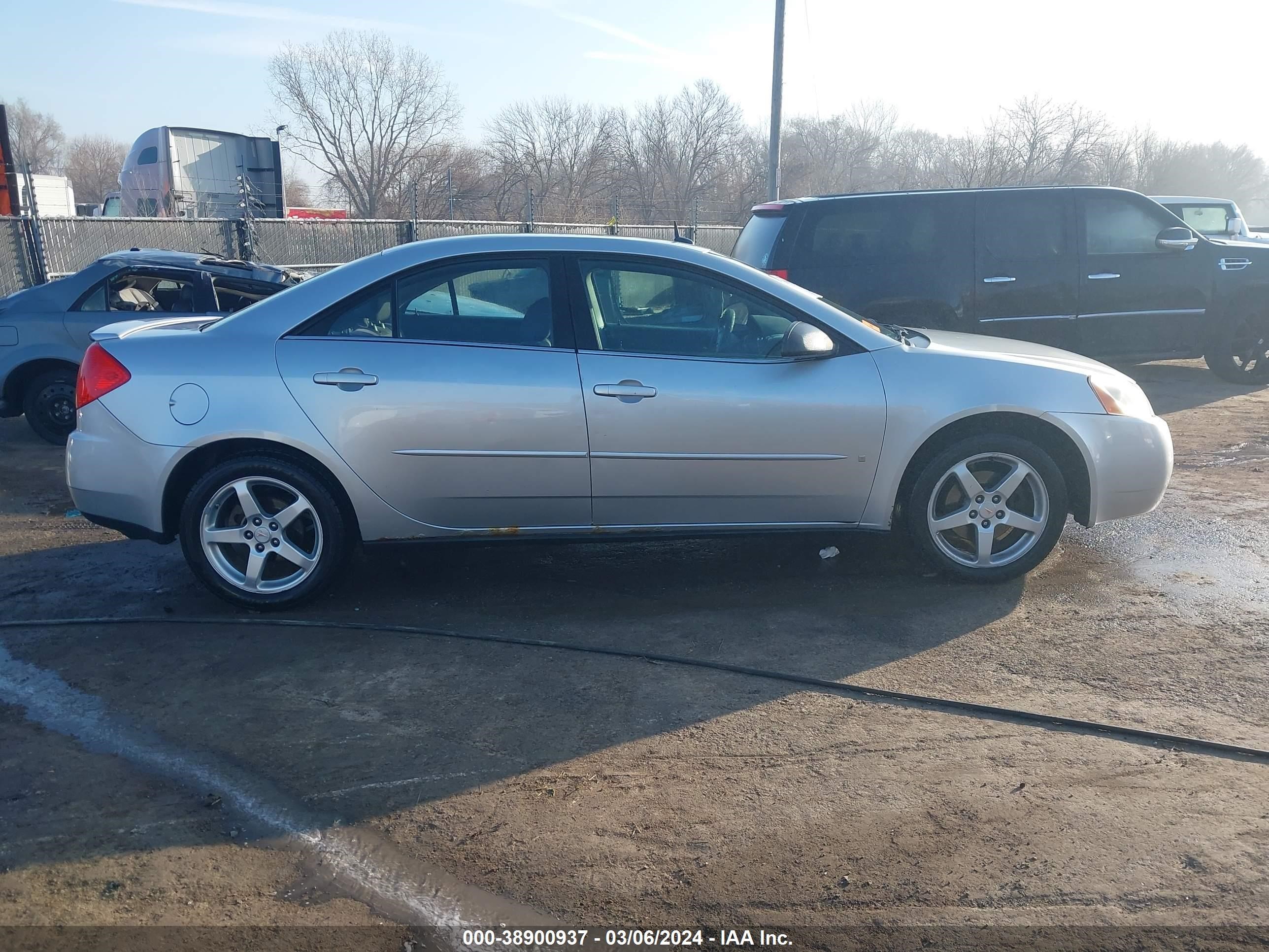 Photo 12 VIN: 1G2ZG57NX84110371 - PONTIAC G6 