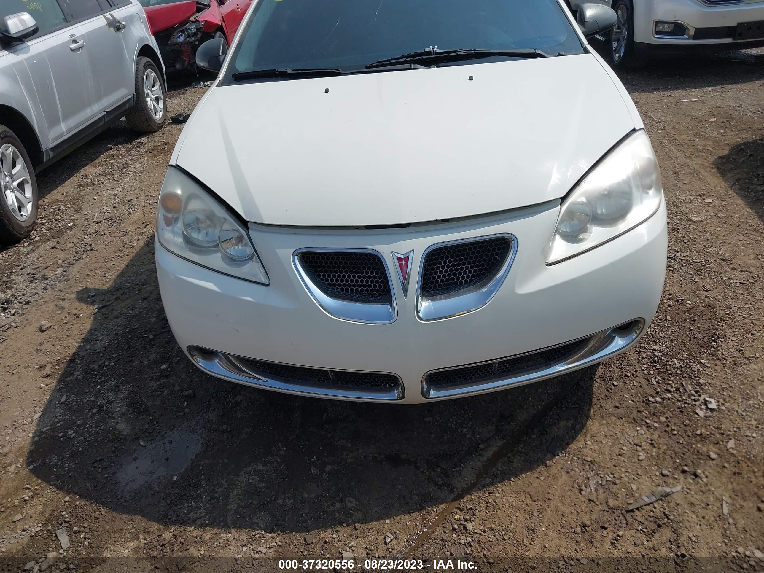 Photo 11 VIN: 1G2ZG57NX84165371 - PONTIAC G6 