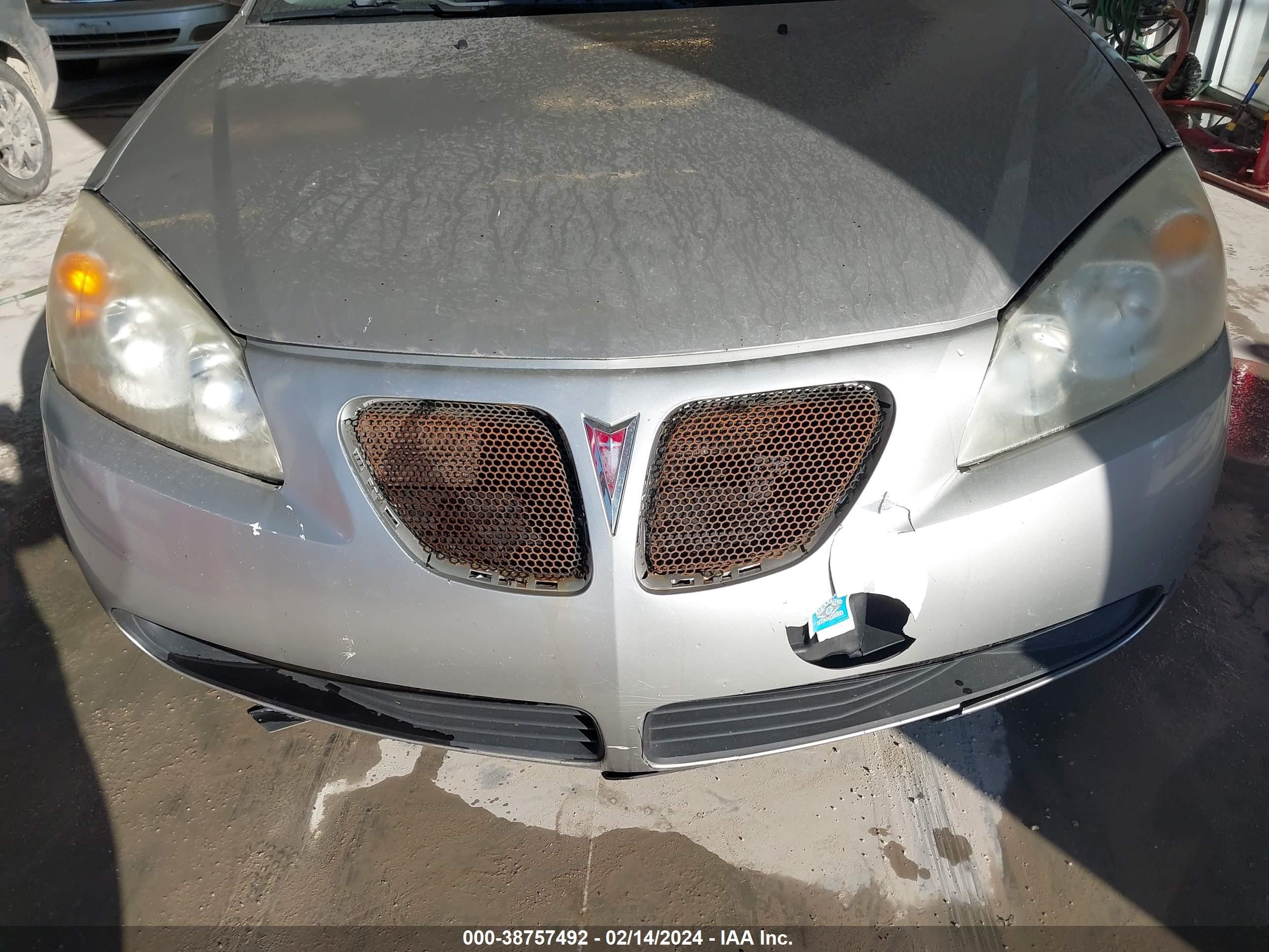 Photo 5 VIN: 1G2ZG58B174272862 - PONTIAC G6 