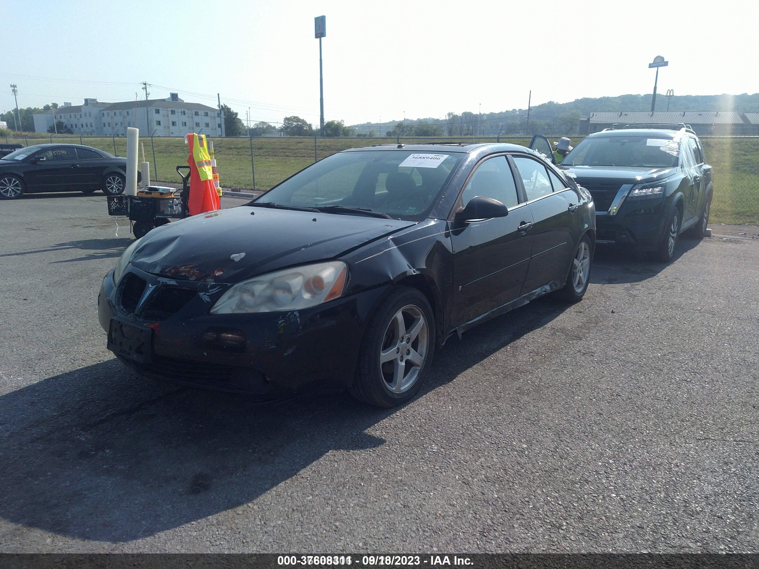 Photo 1 VIN: 1G2ZG58N274160677 - PONTIAC G6 