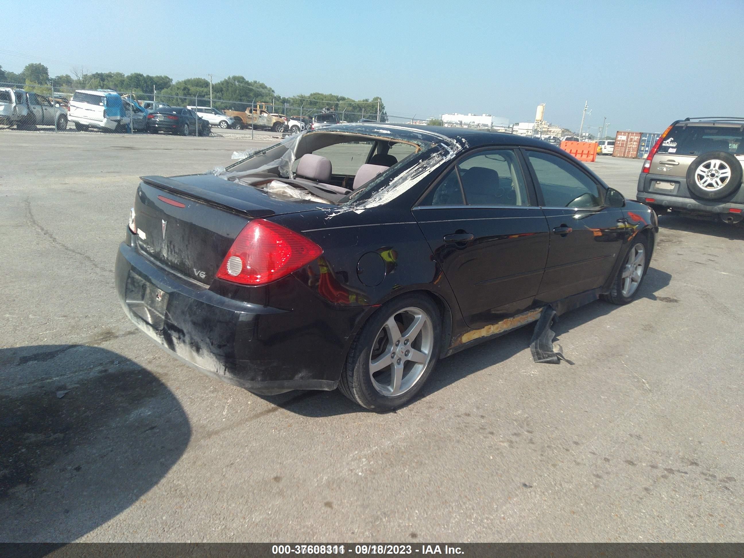 Photo 3 VIN: 1G2ZG58N274160677 - PONTIAC G6 