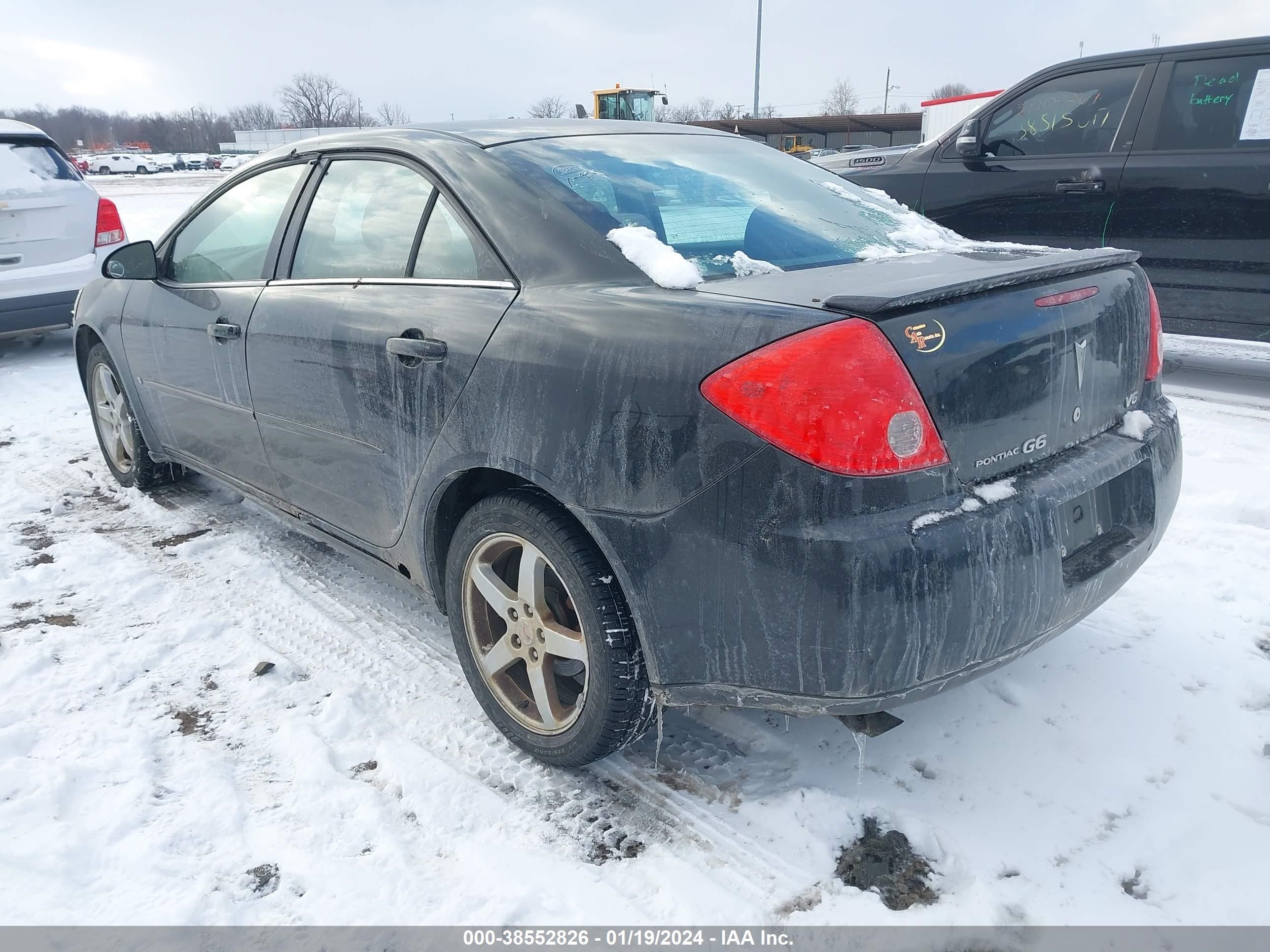 Photo 2 VIN: 1G2ZG58N474277919 - PONTIAC G6 