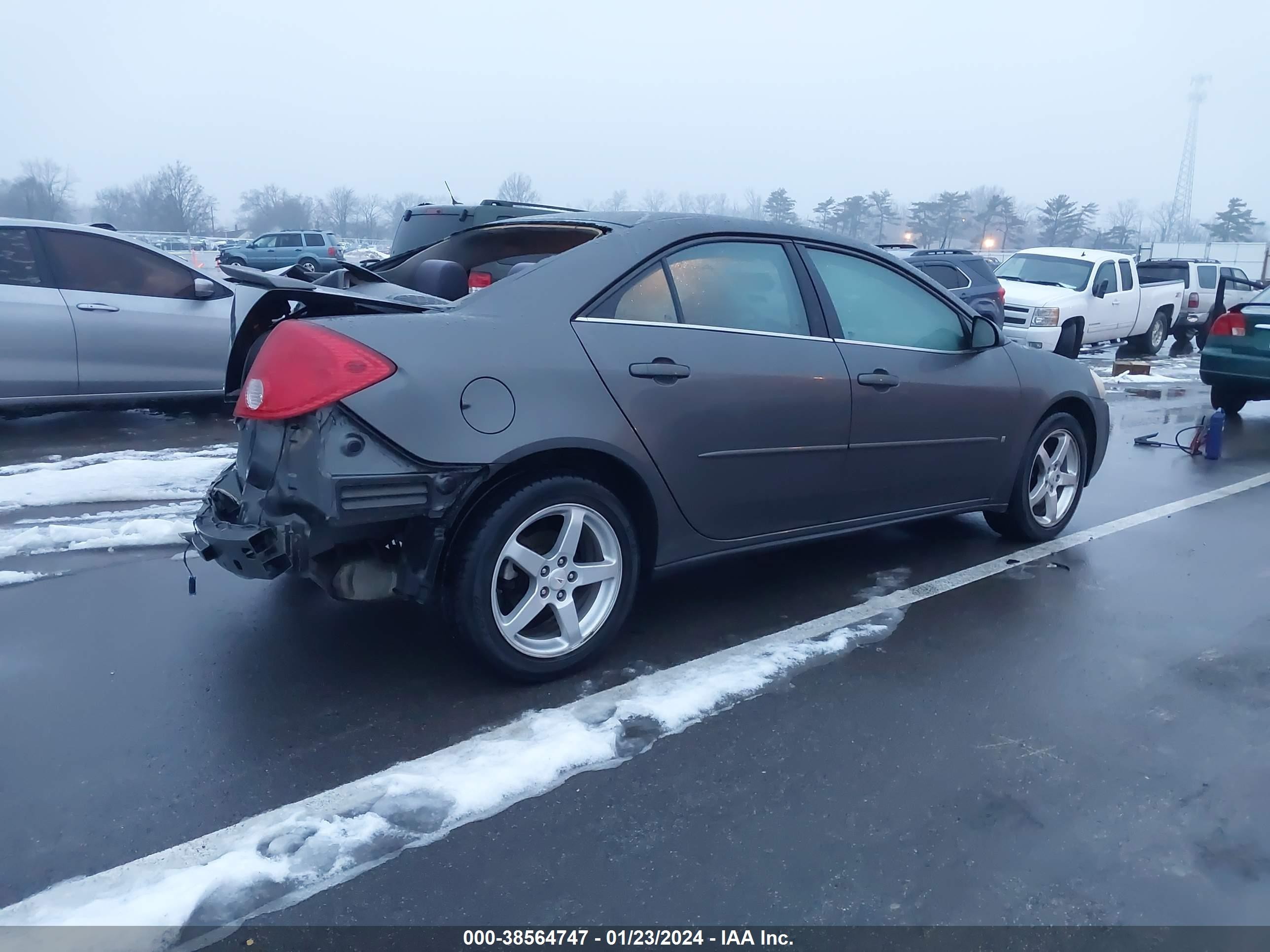 Photo 3 VIN: 1G2ZG58N574159362 - PONTIAC G6 