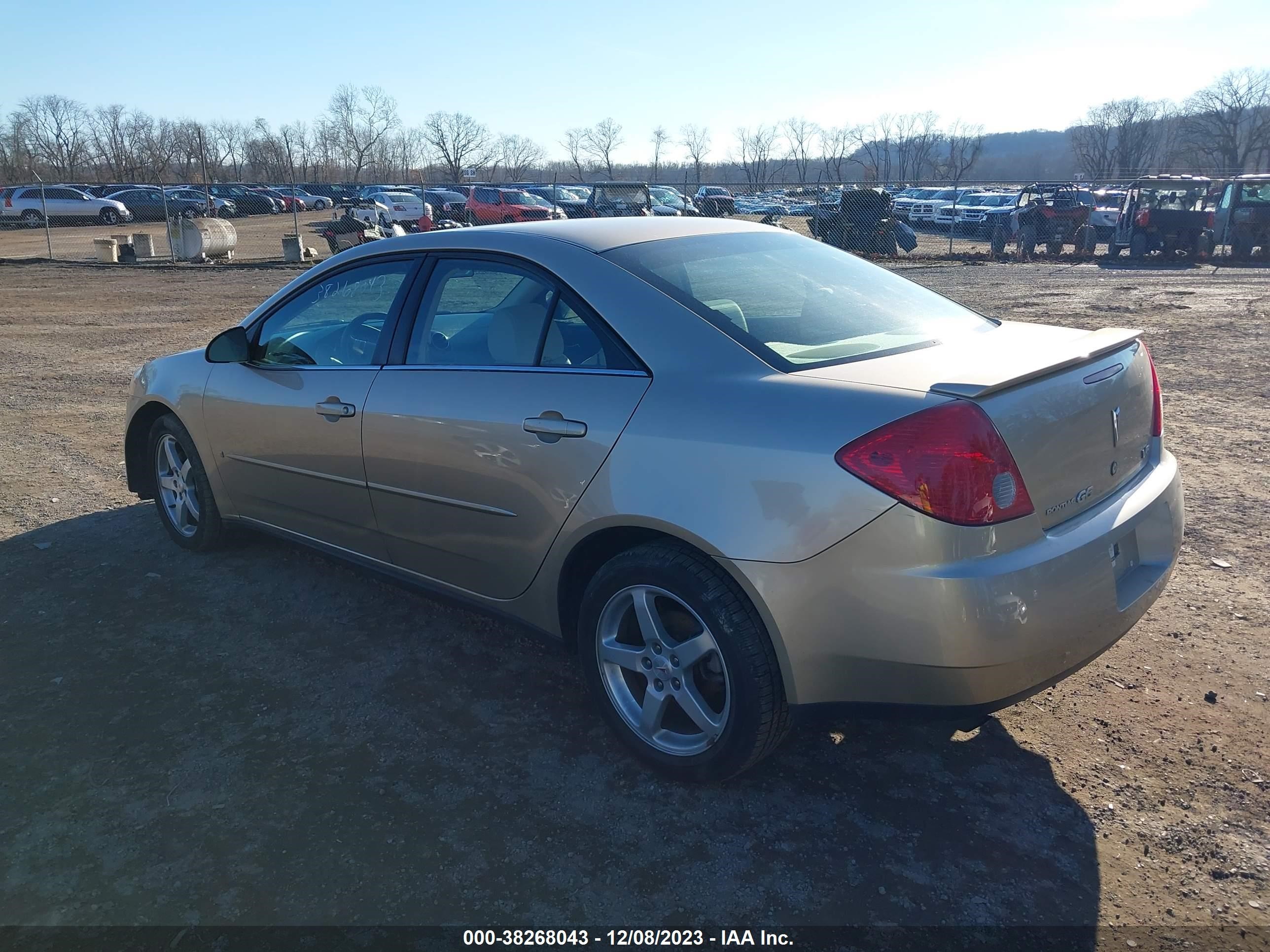 Photo 2 VIN: 1G2ZG58N574170894 - PONTIAC G6 