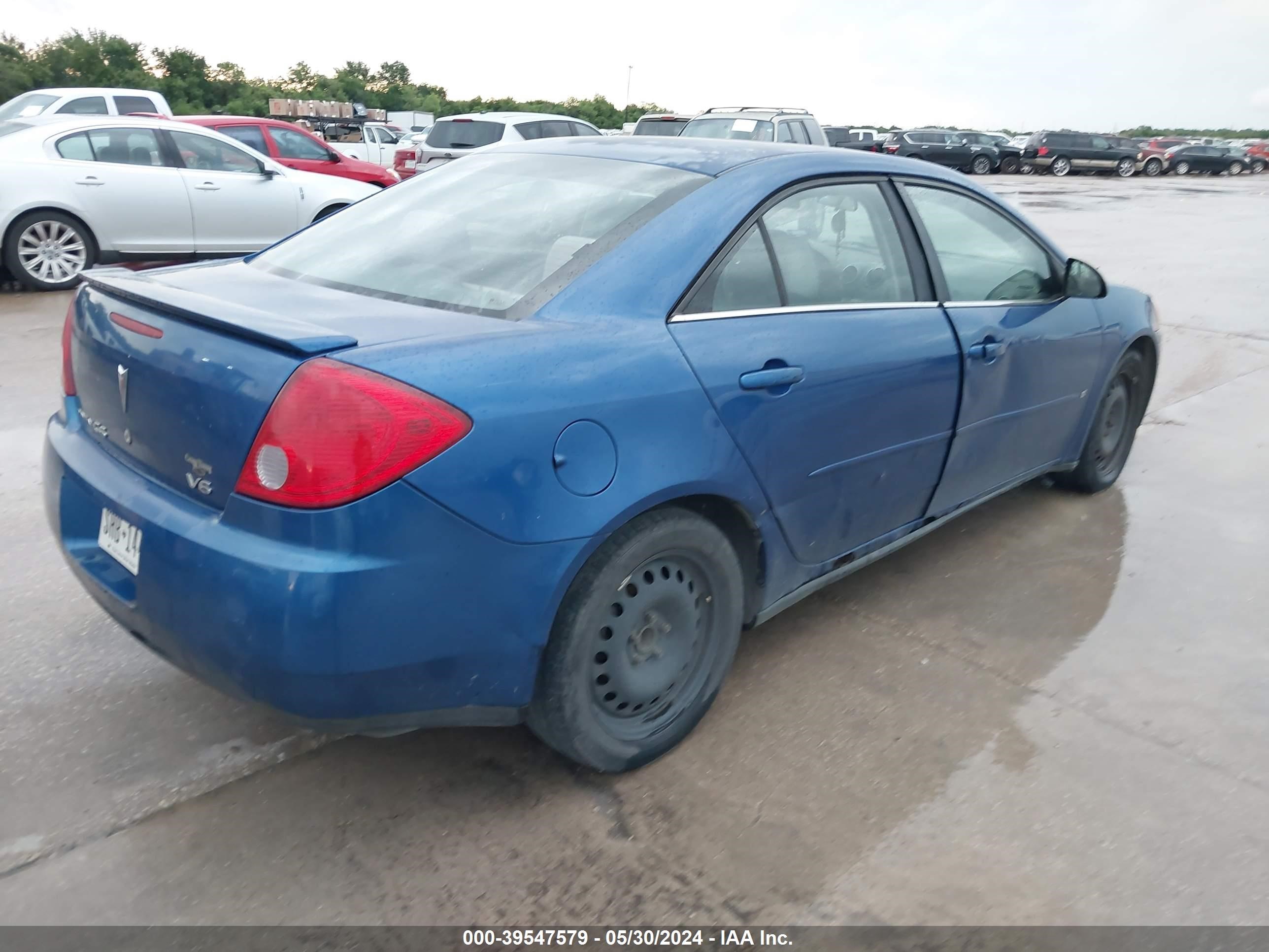 Photo 3 VIN: 1G2ZG58N574197724 - PONTIAC G6 