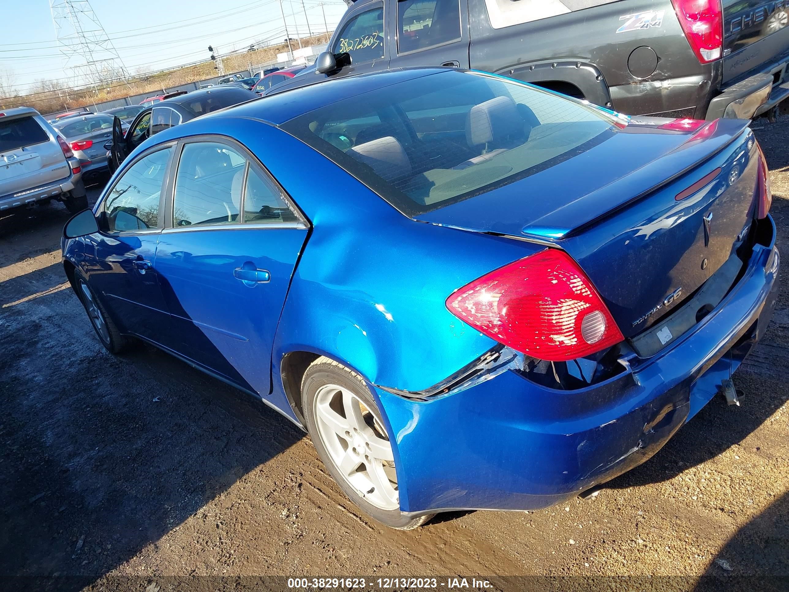 Photo 2 VIN: 1G2ZG58N674259860 - PONTIAC G6 