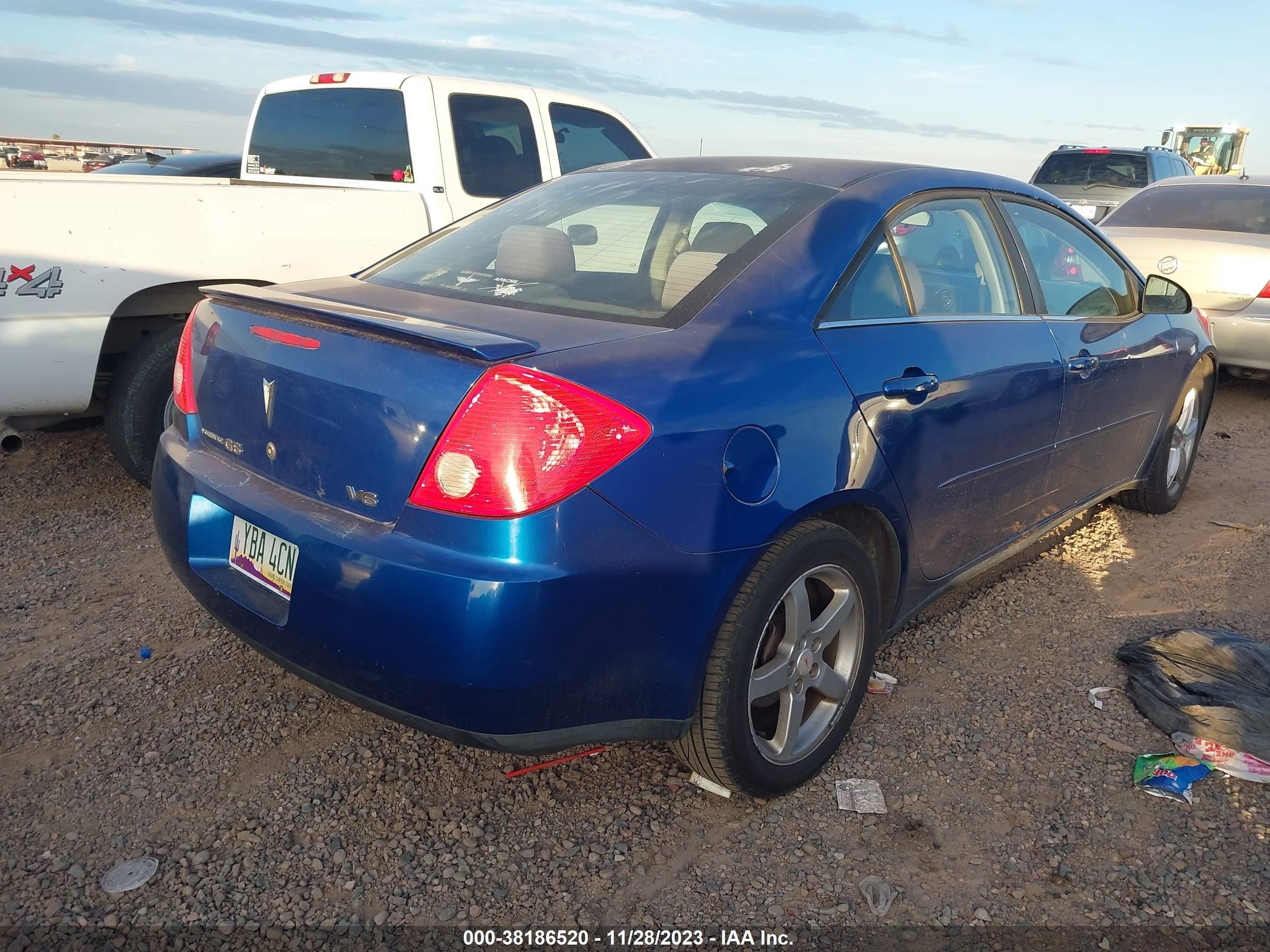 Photo 3 VIN: 1G2ZG58NX74261918 - PONTIAC G6 