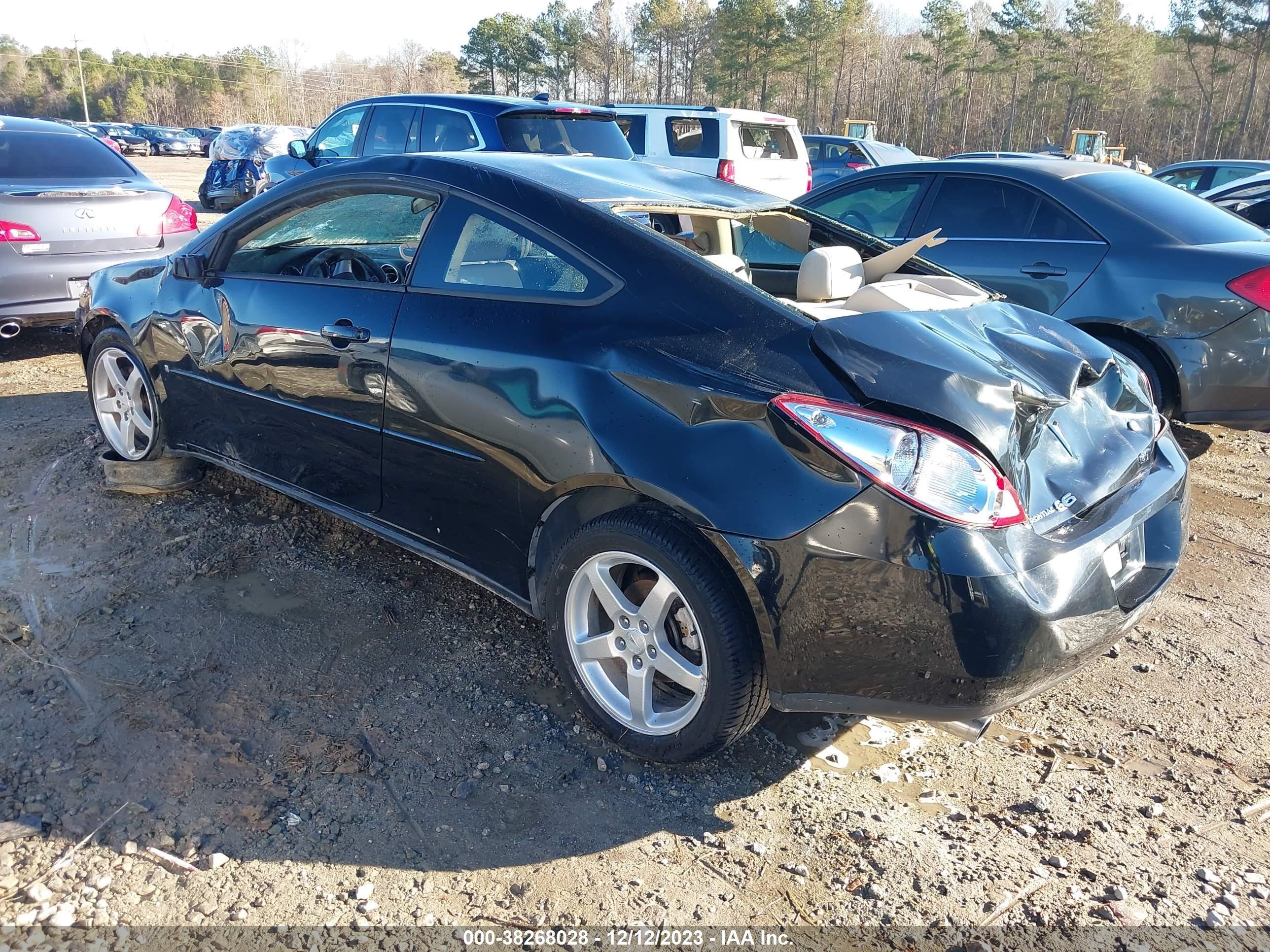 Photo 2 VIN: 1G2ZH158264181614 - PONTIAC G6 