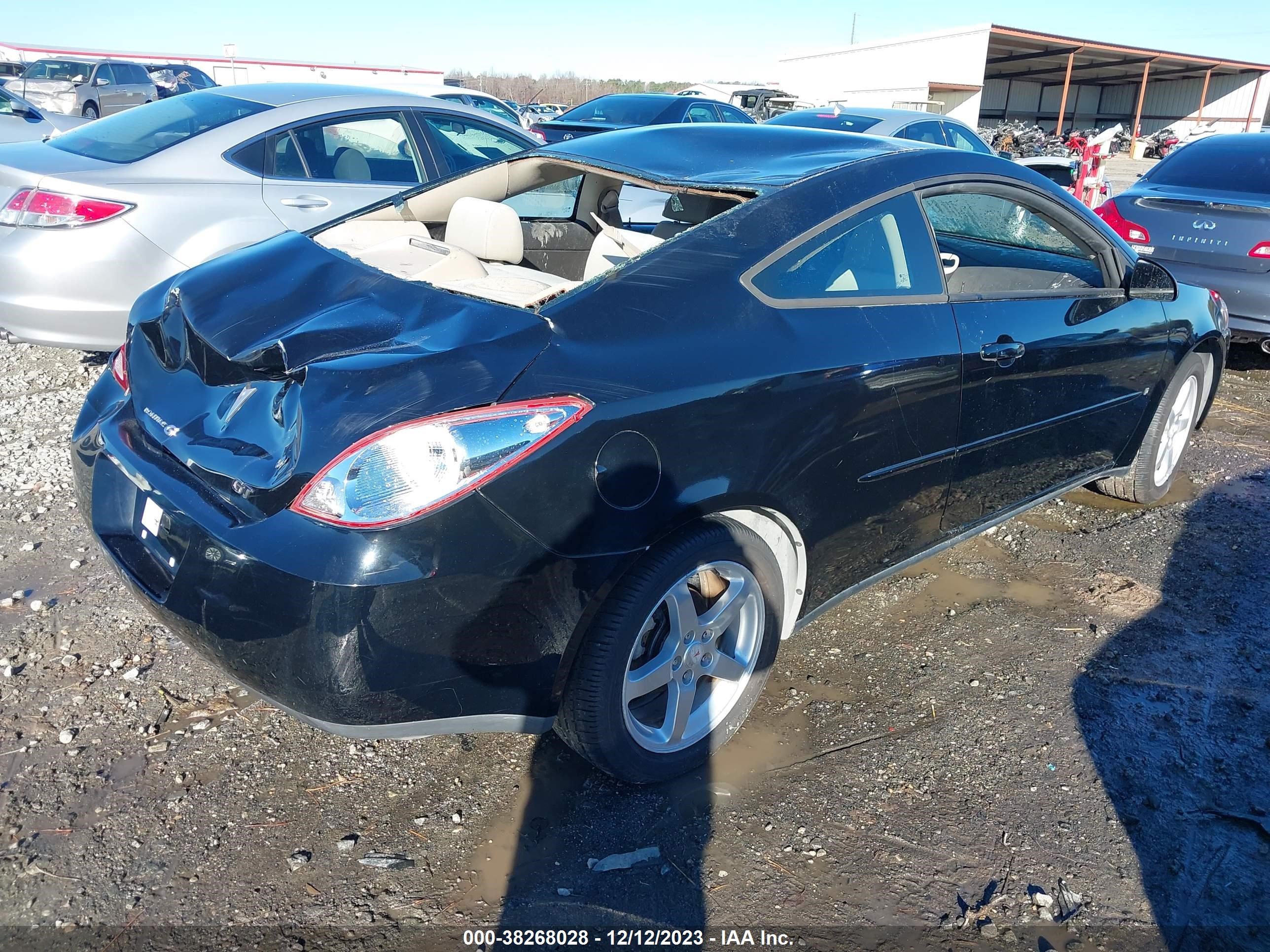 Photo 3 VIN: 1G2ZH158264181614 - PONTIAC G6 