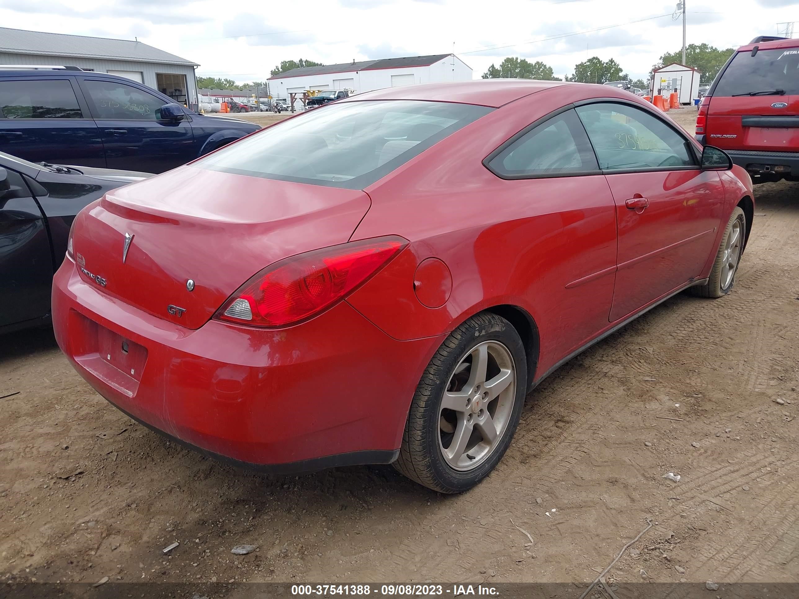 Photo 3 VIN: 1G2ZH158264197599 - PONTIAC G6 