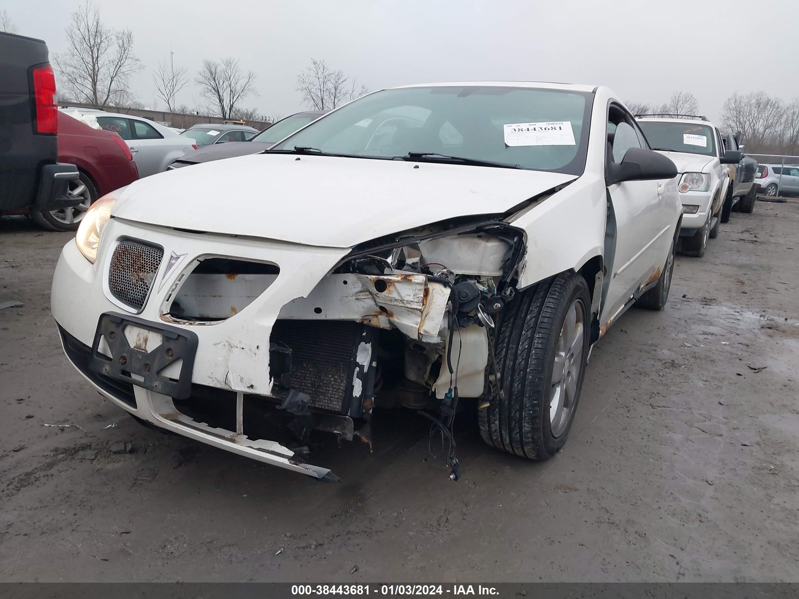 Photo 5 VIN: 1G2ZH158464202446 - PONTIAC G6 