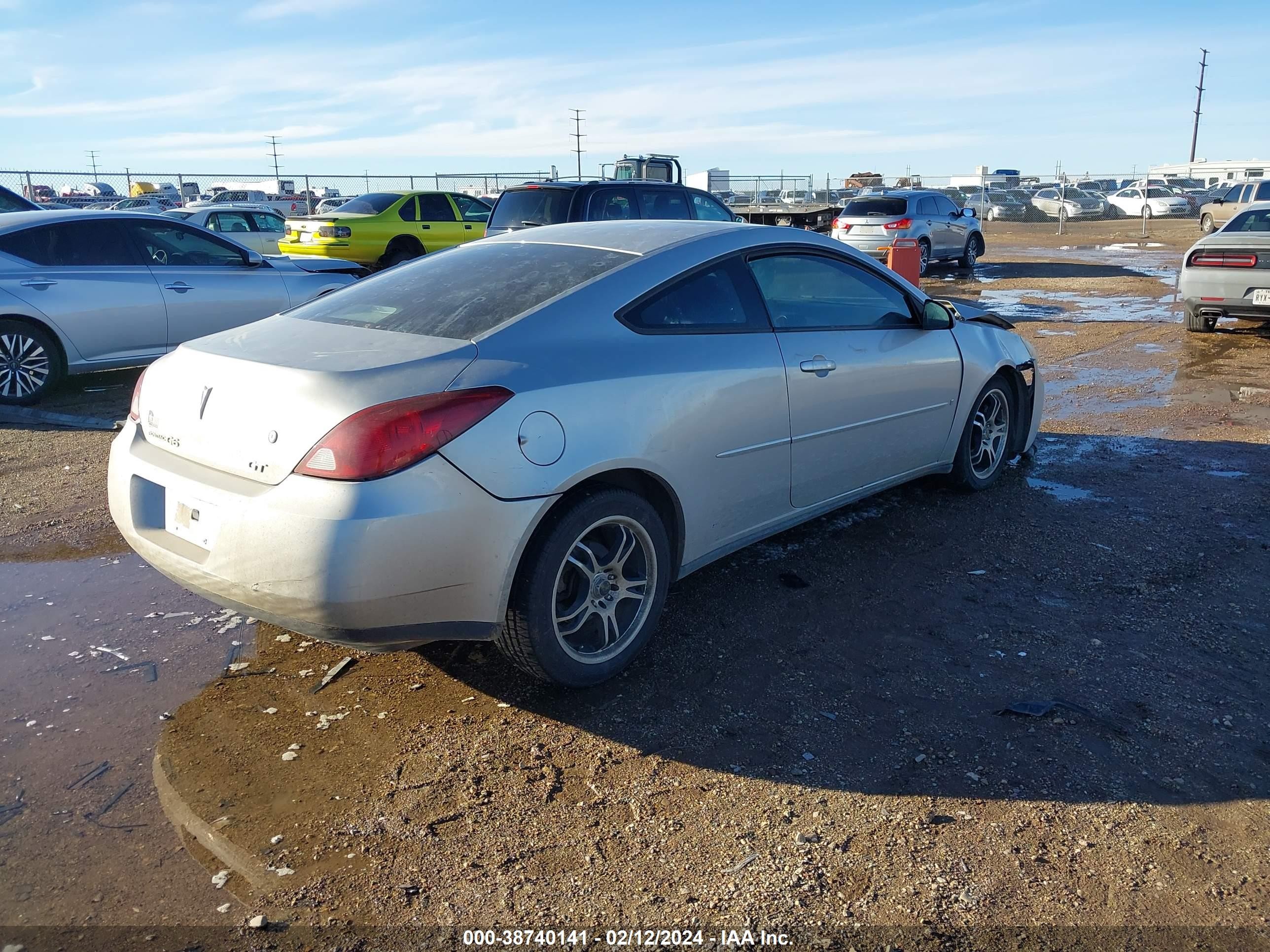 Photo 3 VIN: 1G2ZH158864223266 - PONTIAC G6 