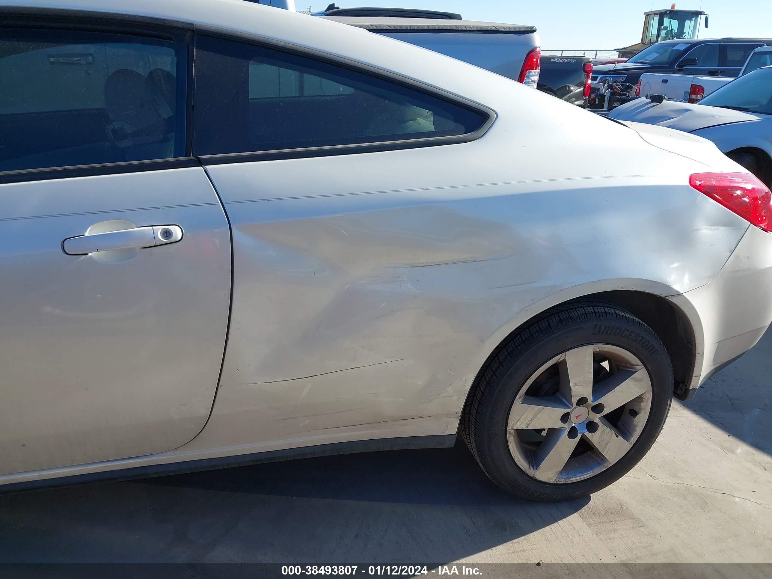 Photo 5 VIN: 1G2ZH17N194226114 - PONTIAC G6 