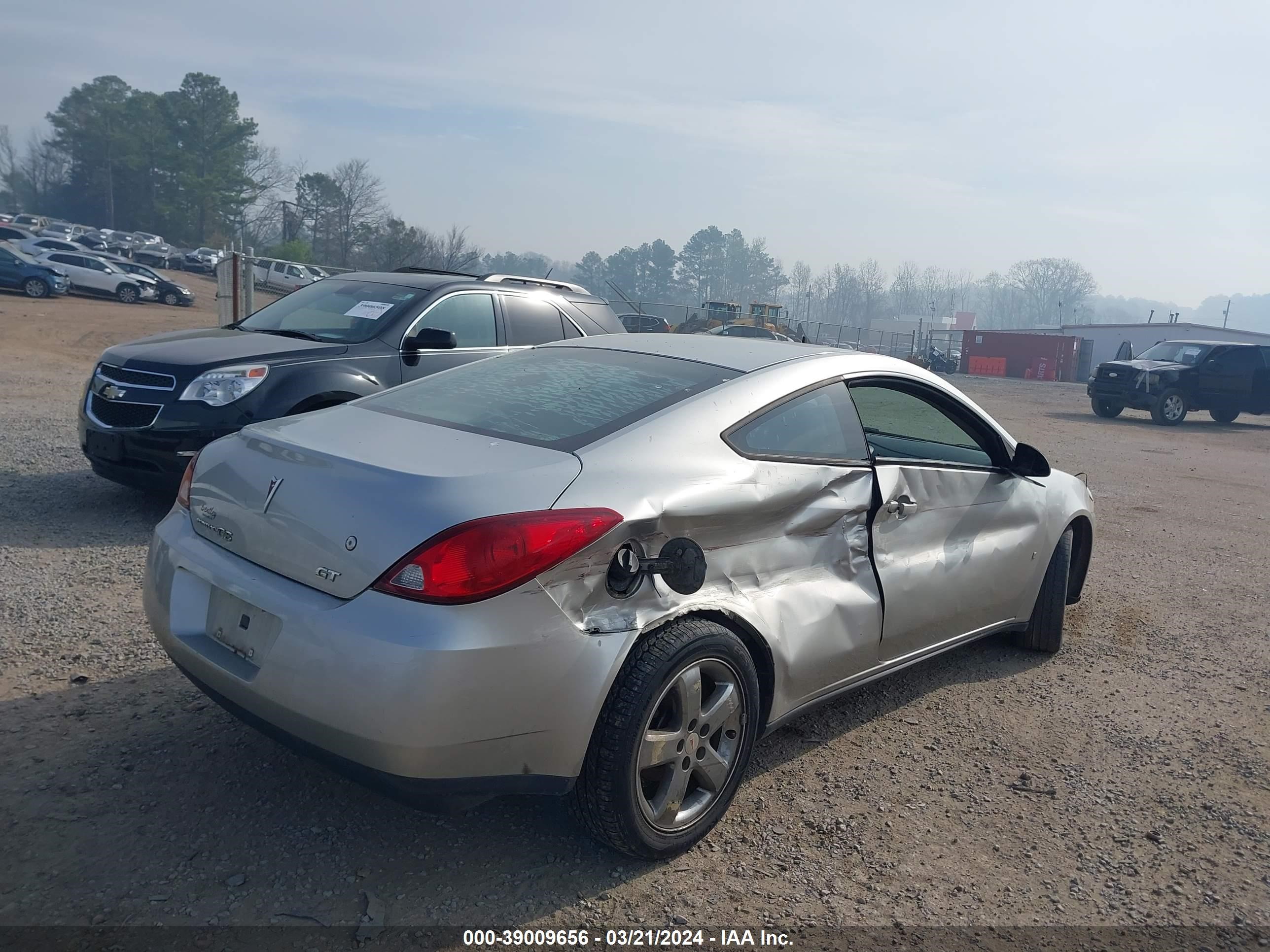 Photo 3 VIN: 1G2ZH17N274200912 - PONTIAC G6 