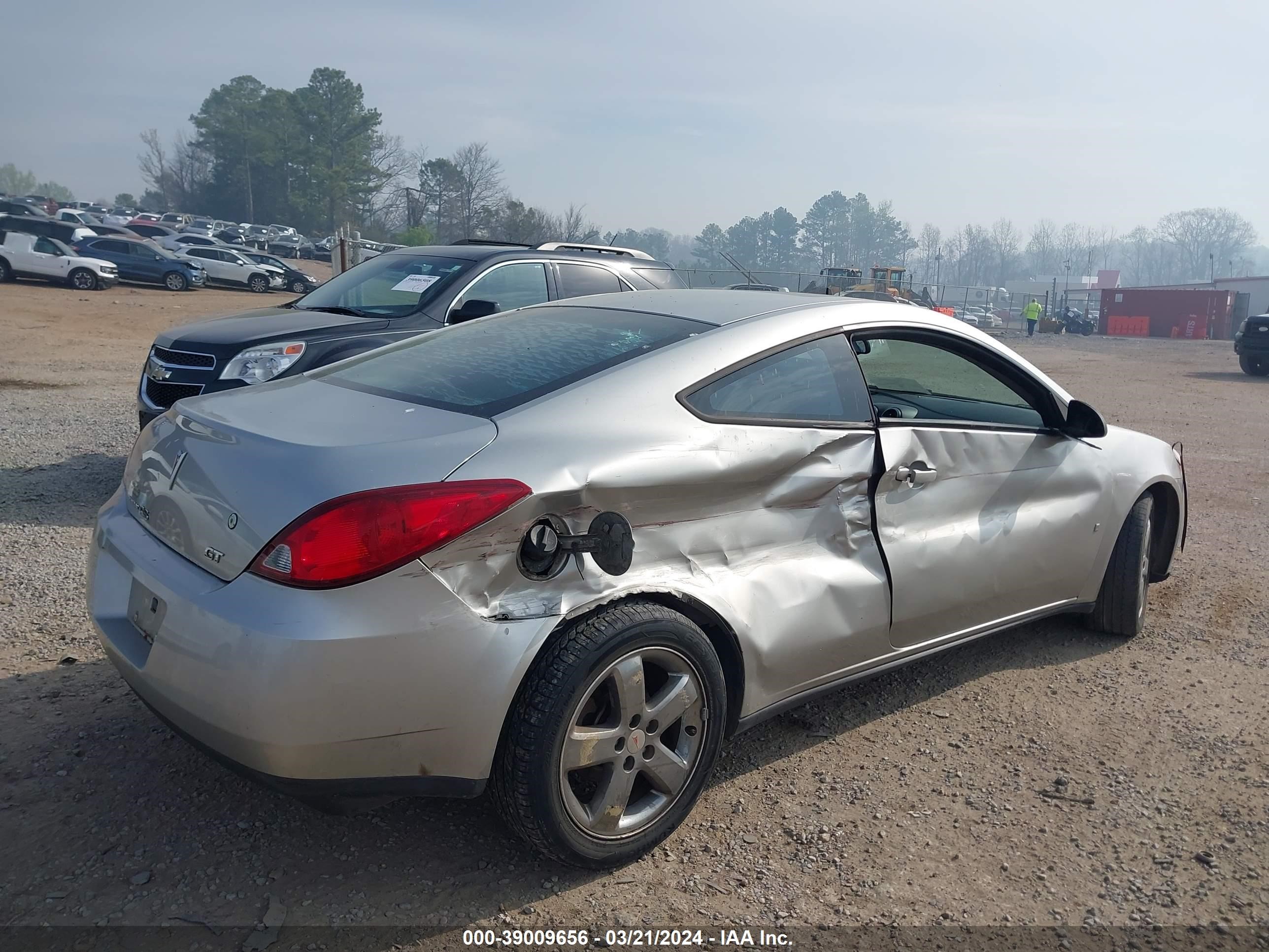 Photo 5 VIN: 1G2ZH17N274200912 - PONTIAC G6 