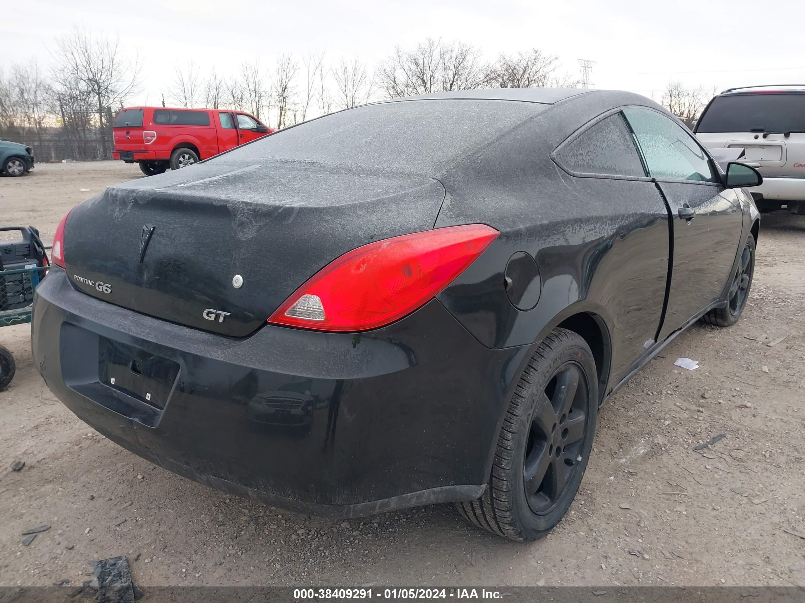 Photo 3 VIN: 1G2ZH17N284105512 - PONTIAC G6 