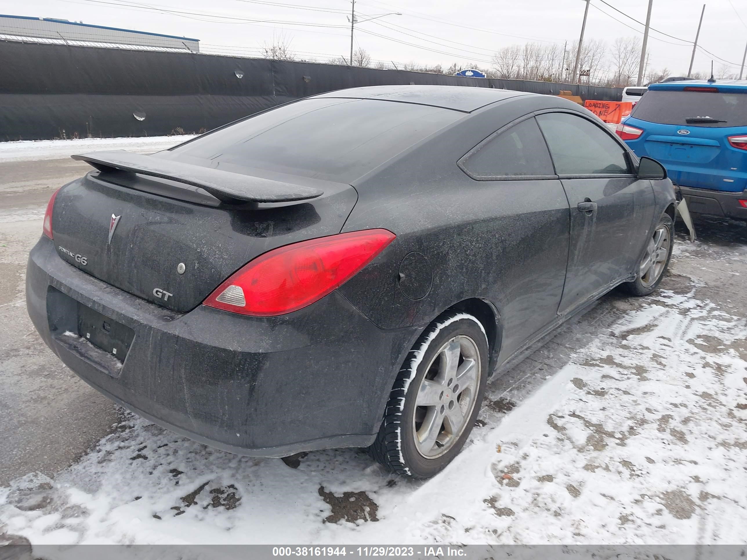 Photo 3 VIN: 1G2ZH17N284111861 - PONTIAC G6 